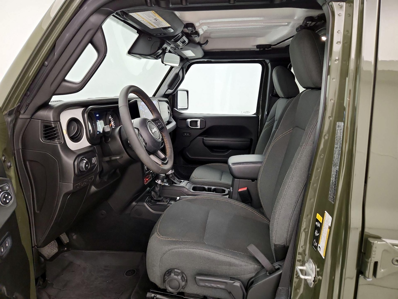 2024 Jeep Wrangler 4-Door Willys - Photo 10