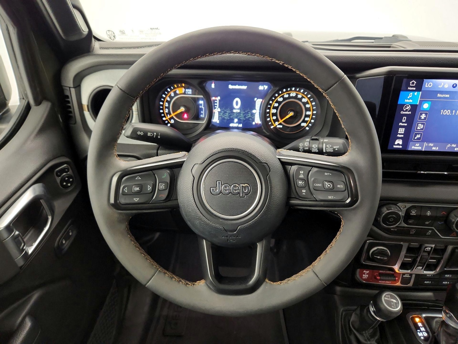 2024 Jeep Wrangler 4-Door Willys - Photo 9