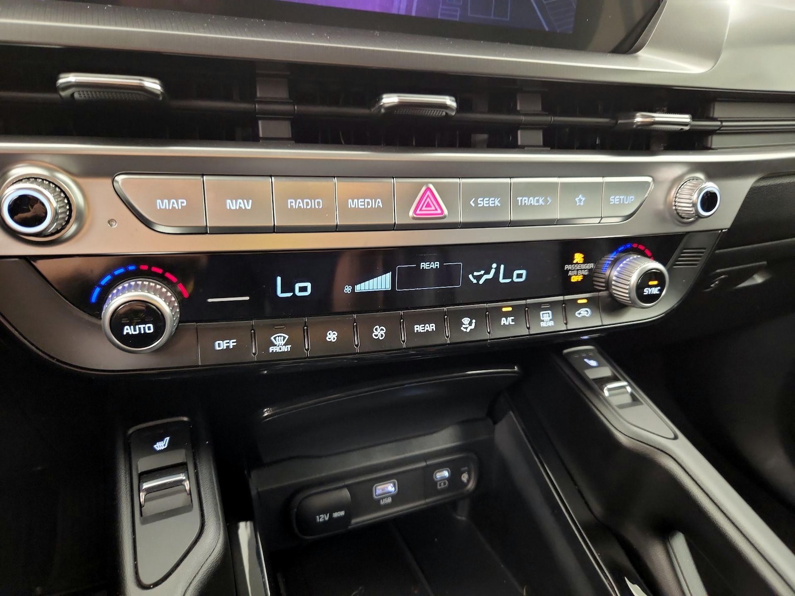 2025 Kia Telluride S - Photo 18