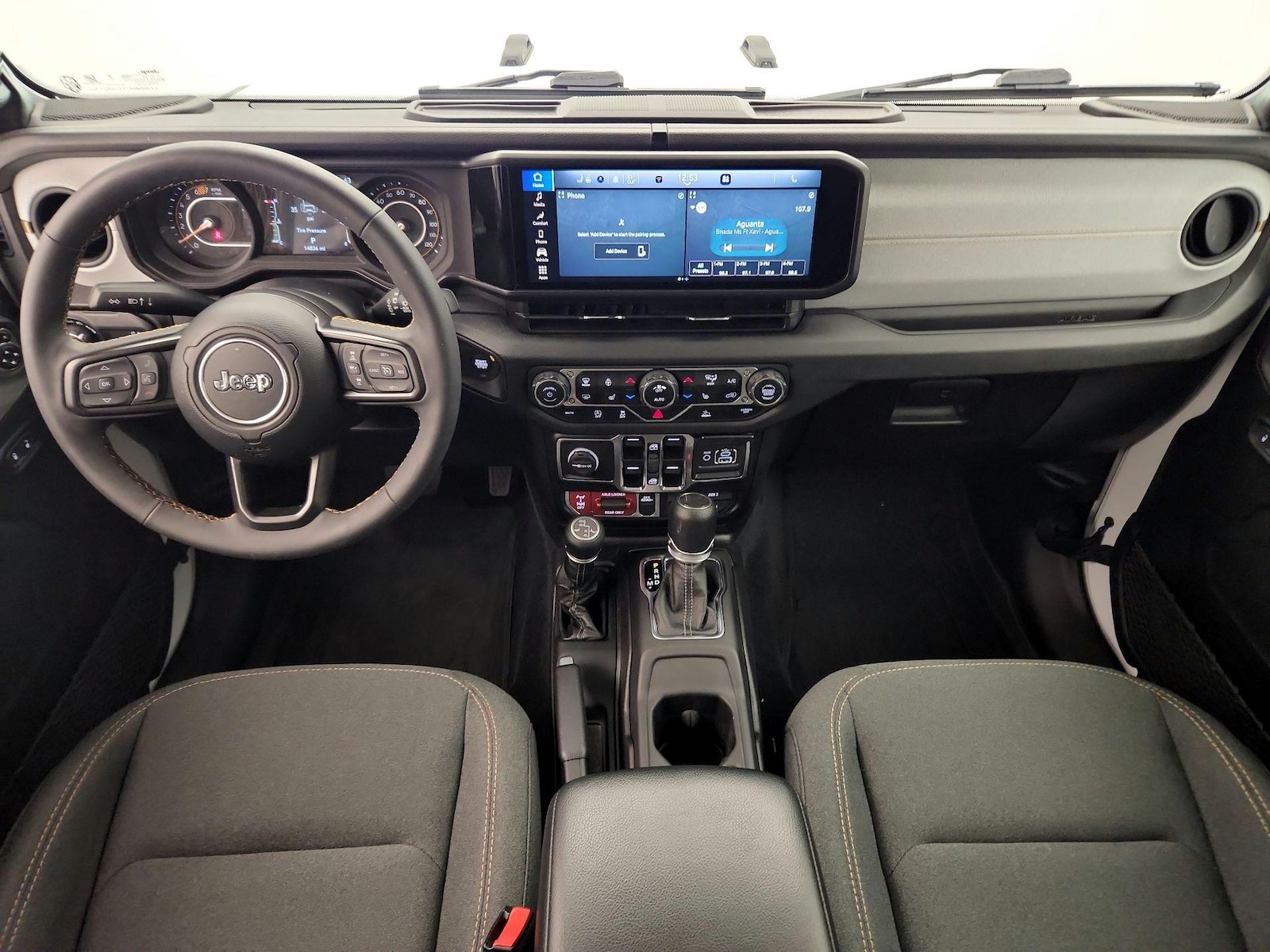 Apple CarPlay® & Android Auto™