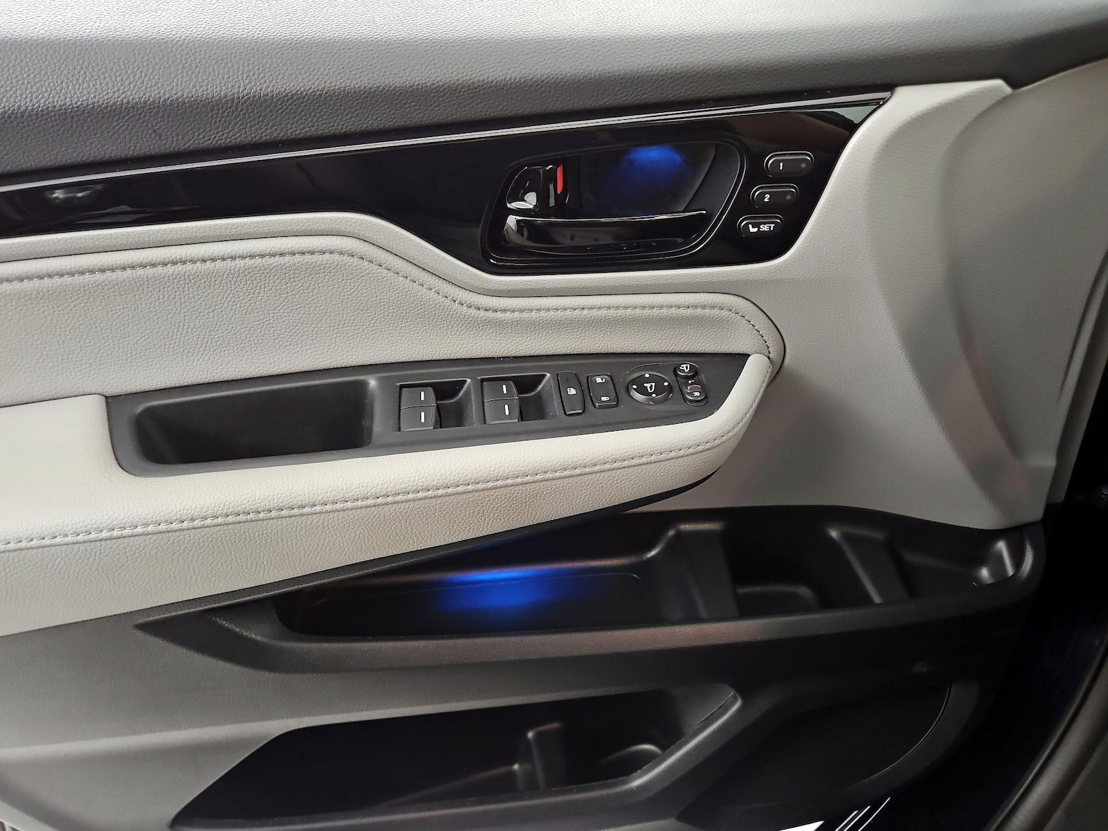 2023 Honda Odyssey Elite - Photo 11