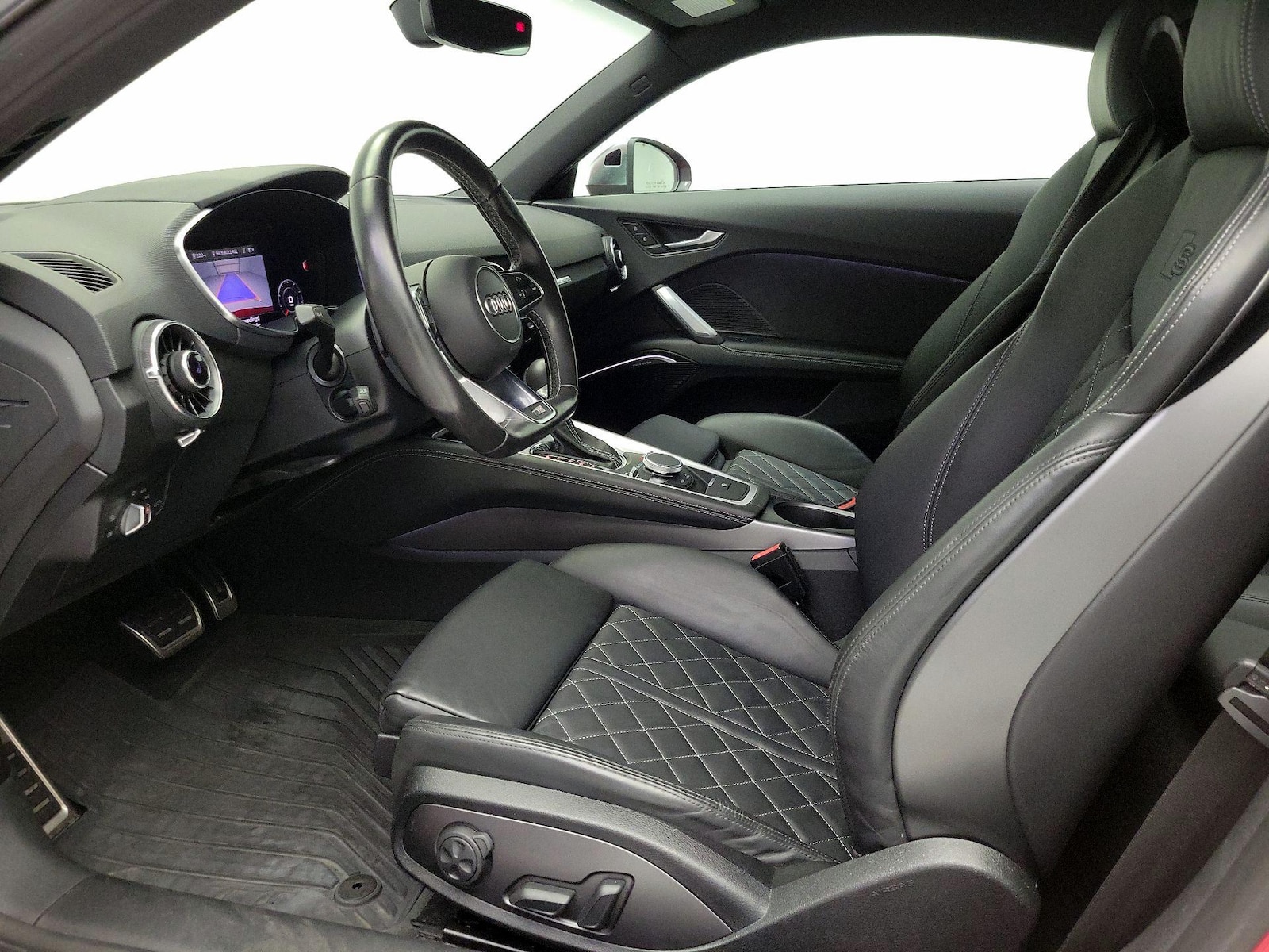 Power Seat(s) & Leather Seats