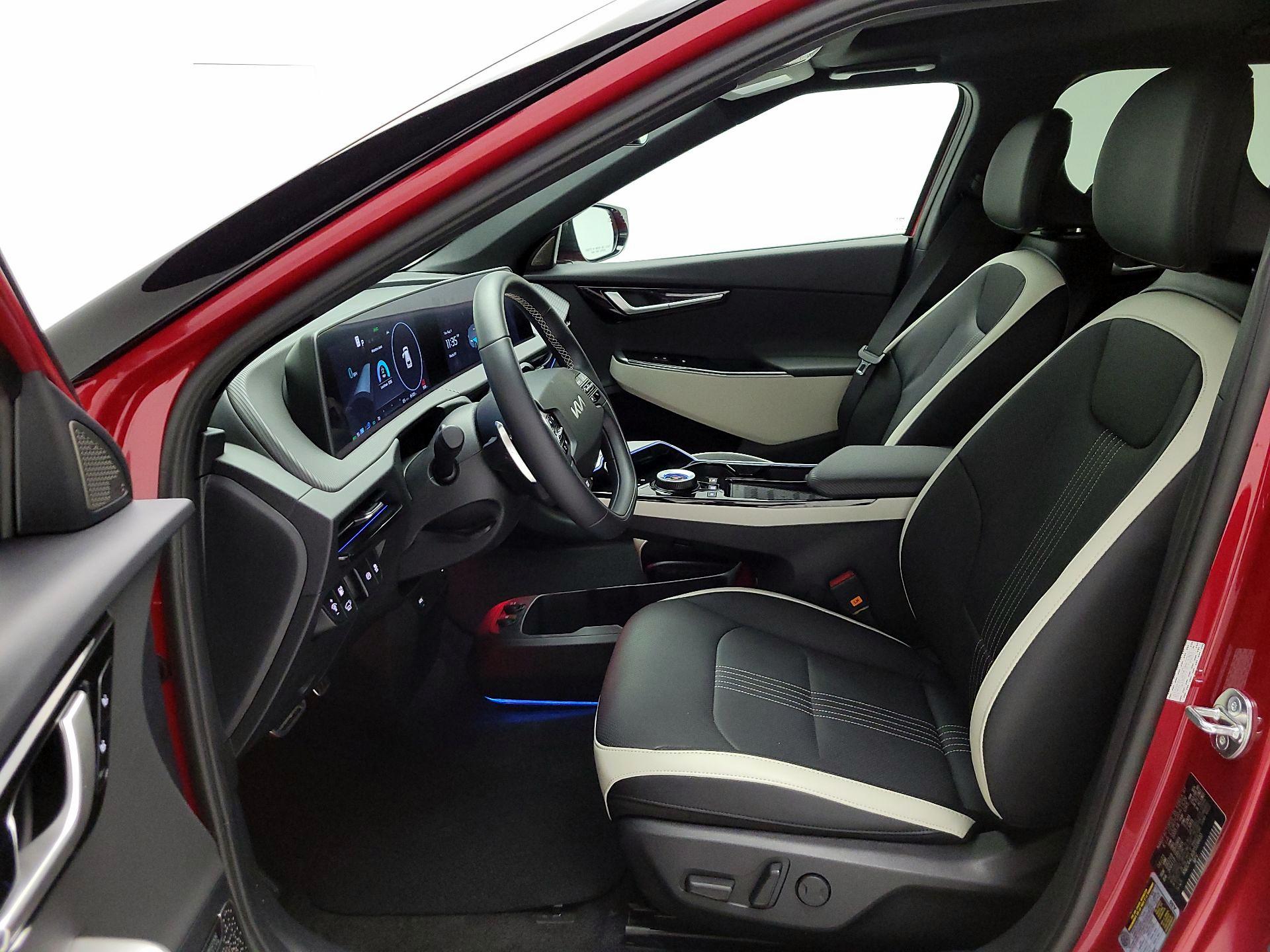 Thumbnail: 2023 Kia EV6 - 11