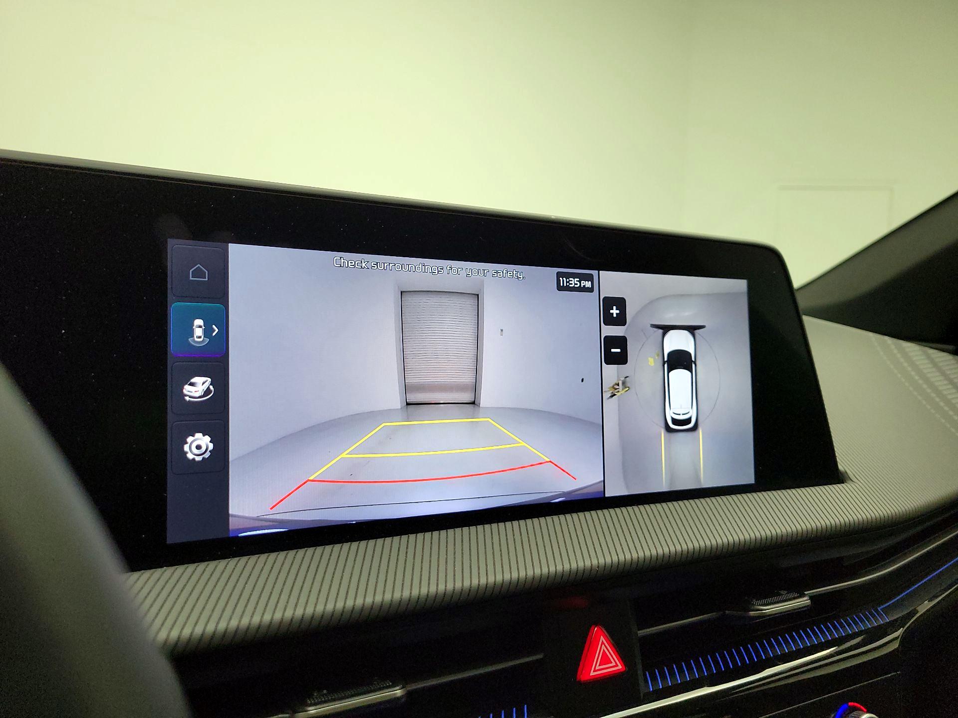 Thumbnail: 2023 Kia EV6 - 14