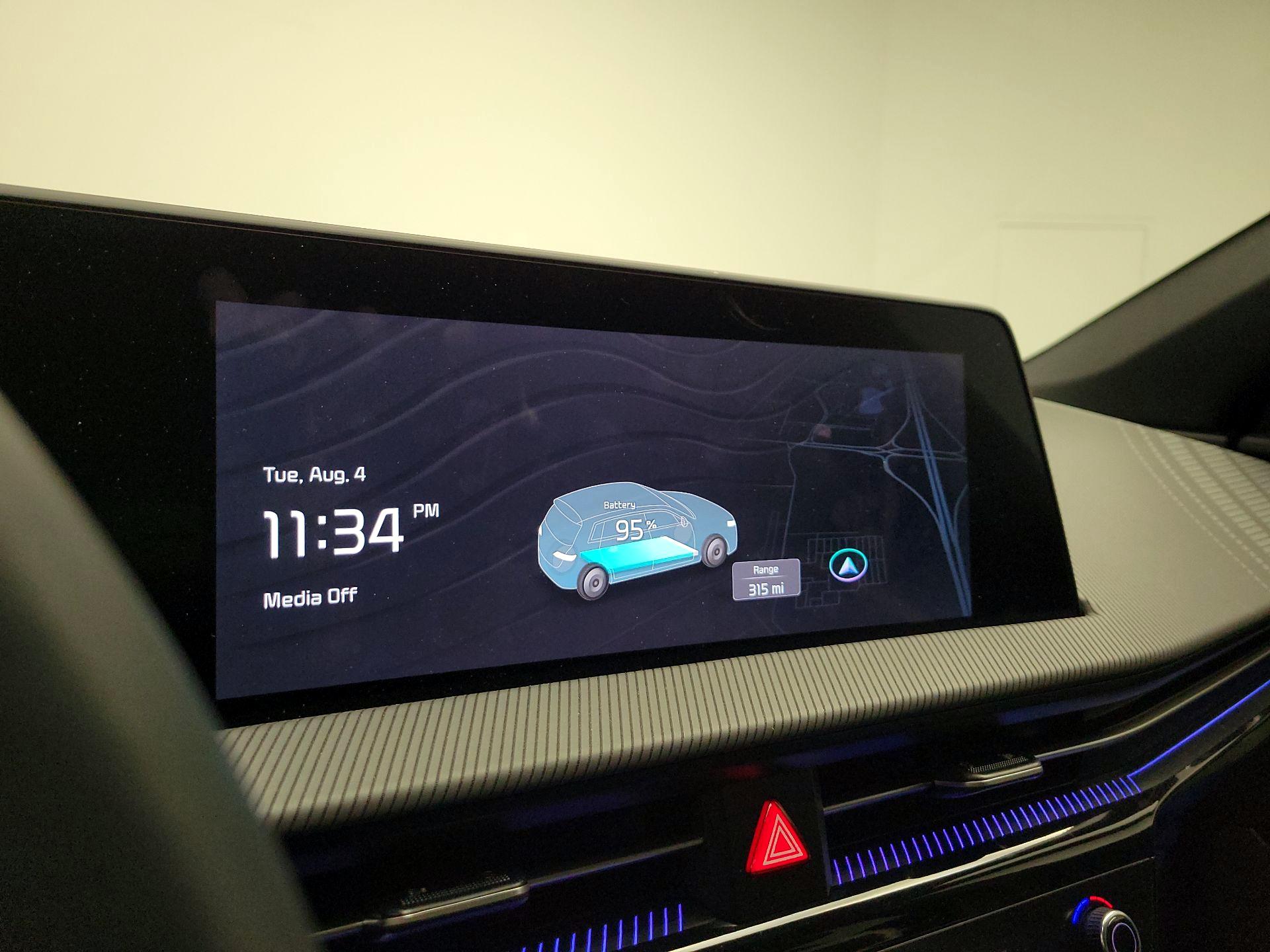 Thumbnail: 2023 Kia EV6 - 15