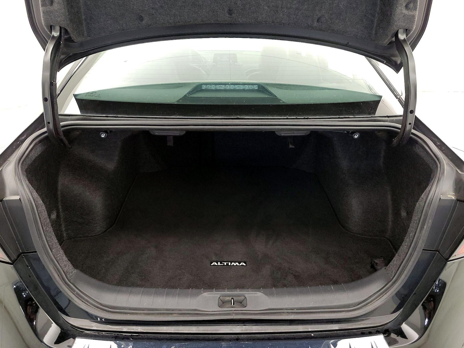 2023 Nissan Altima SR - Photo 21