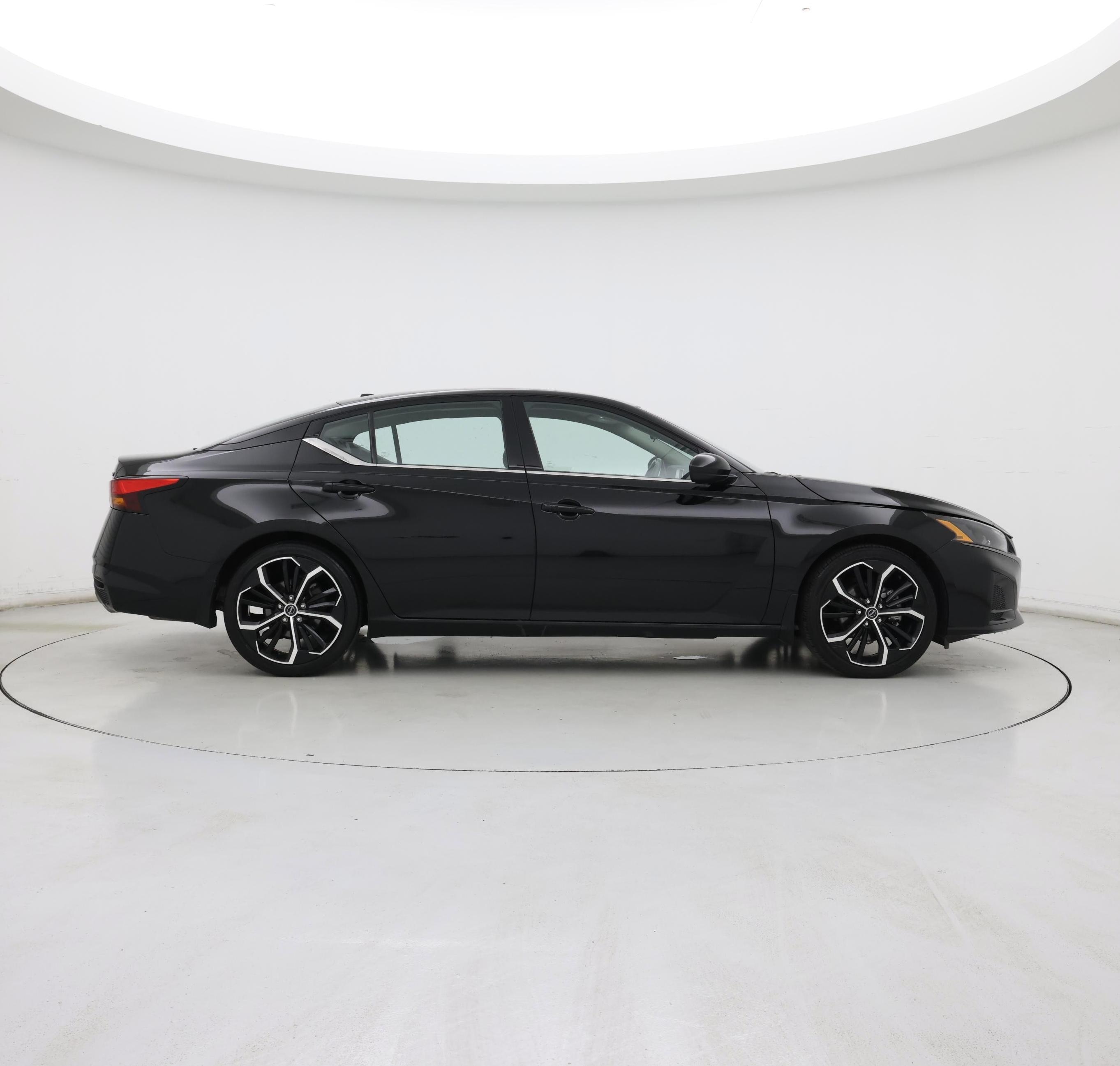 Thumbnail: 2023 Nissan Altima - 7