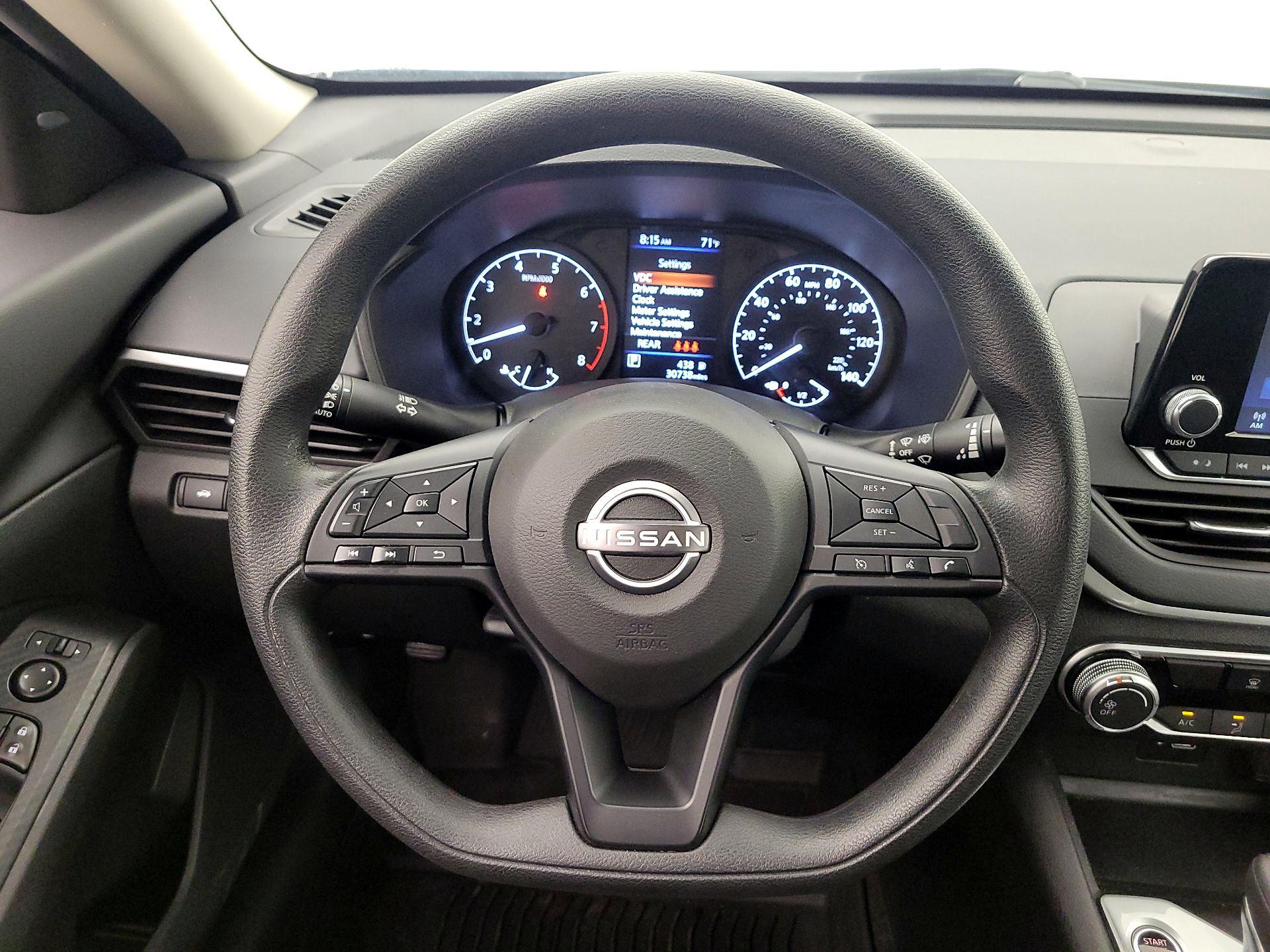 Thumbnail: 2023 Nissan Altima - 10
