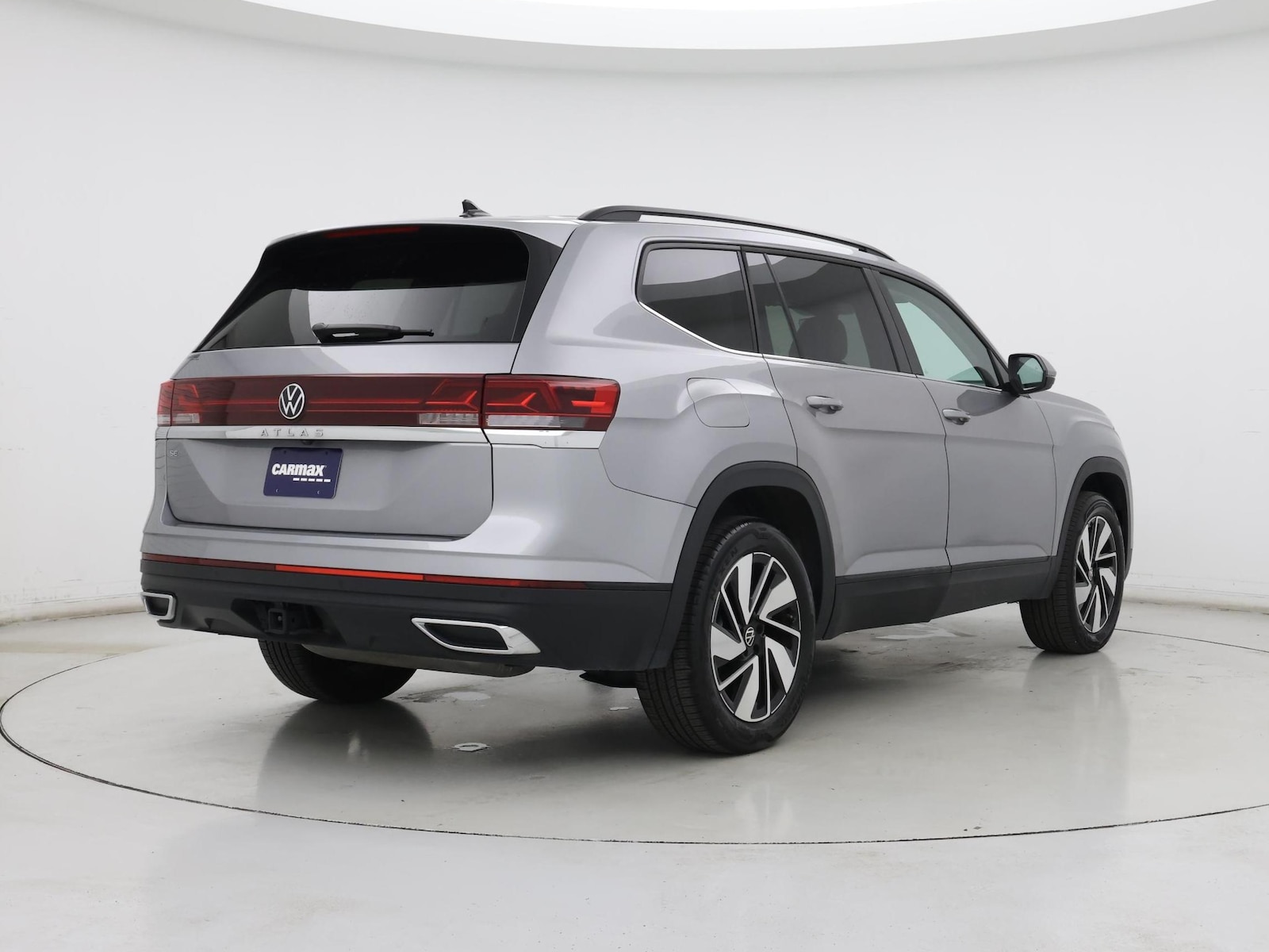 2025 Volkswagen Atlas SE w/Tech - Photo 9