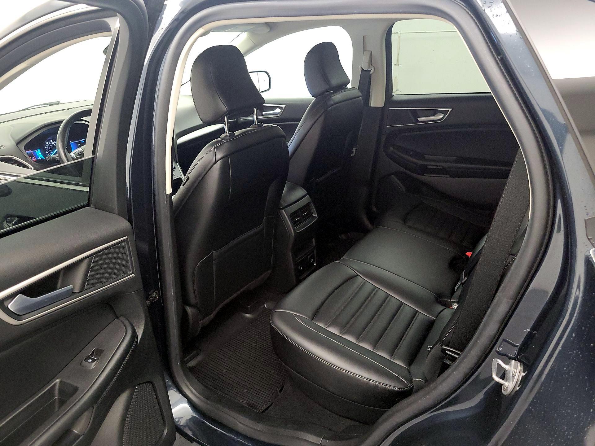 Thumbnail: 2023 Ford Edge - 19