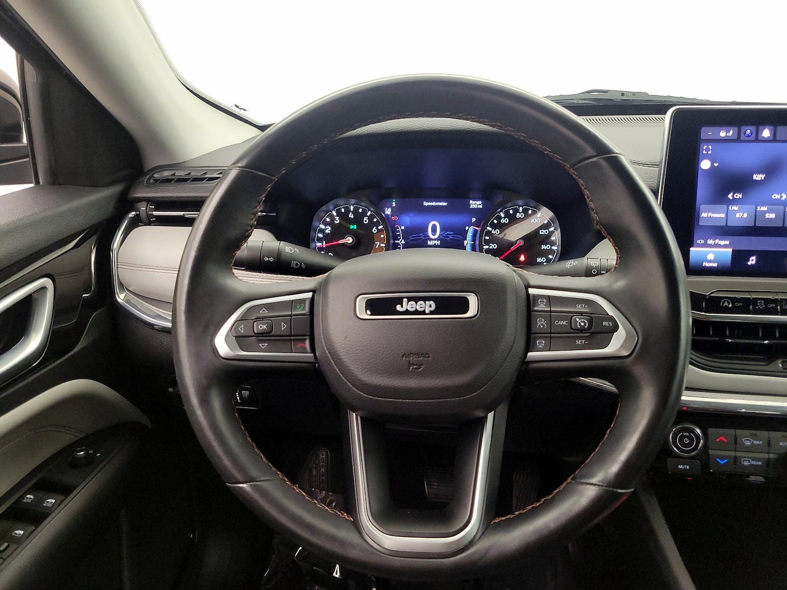 2022 Jeep Compass Limited - Photo 11