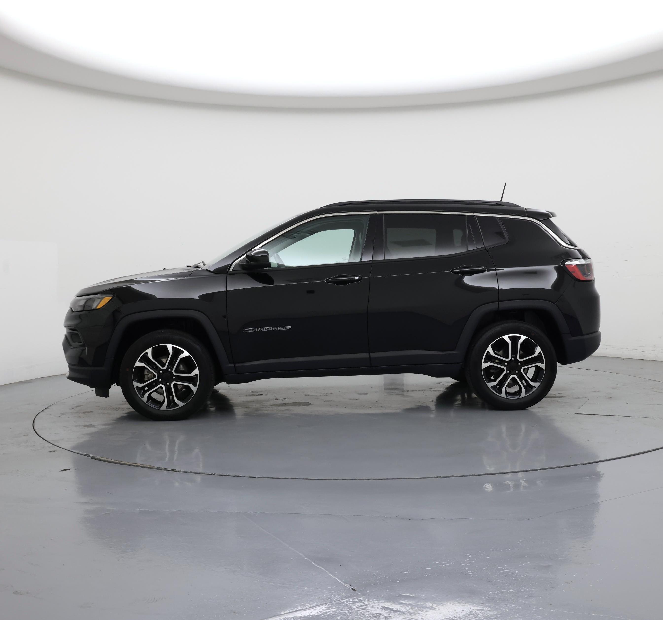 Thumbnail: 2022 Jeep Compass - 3