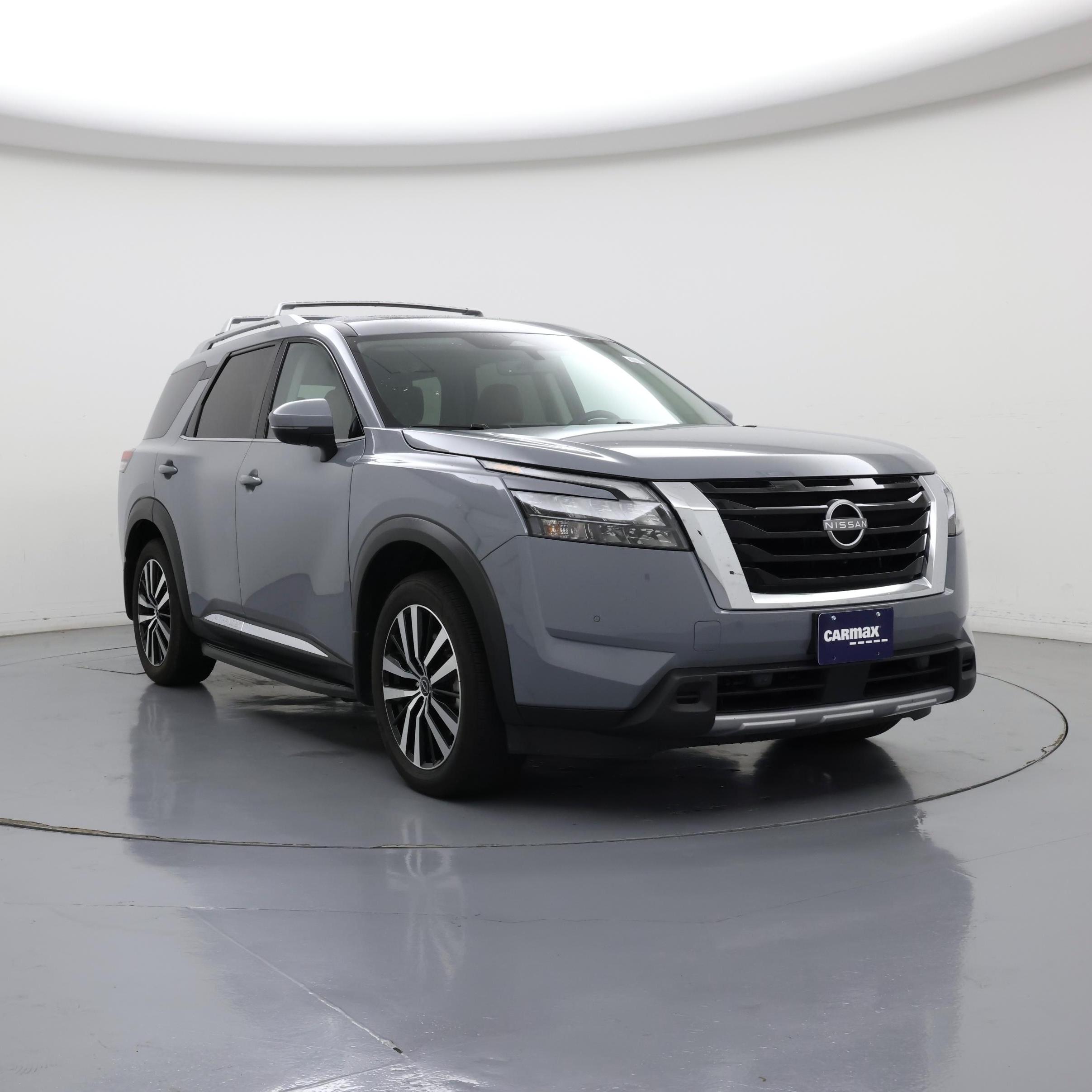 Gray 2025 Nissan Pathfinder SUV / Crossover Front-Wheel Drive Automatic