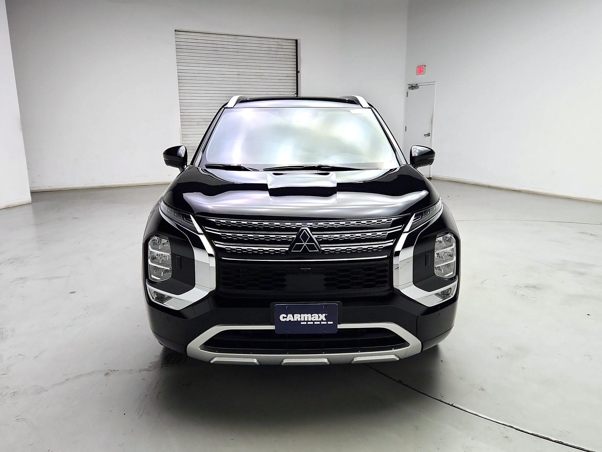 Thumbnail: 2022 Mitsubishi Outlander - 2