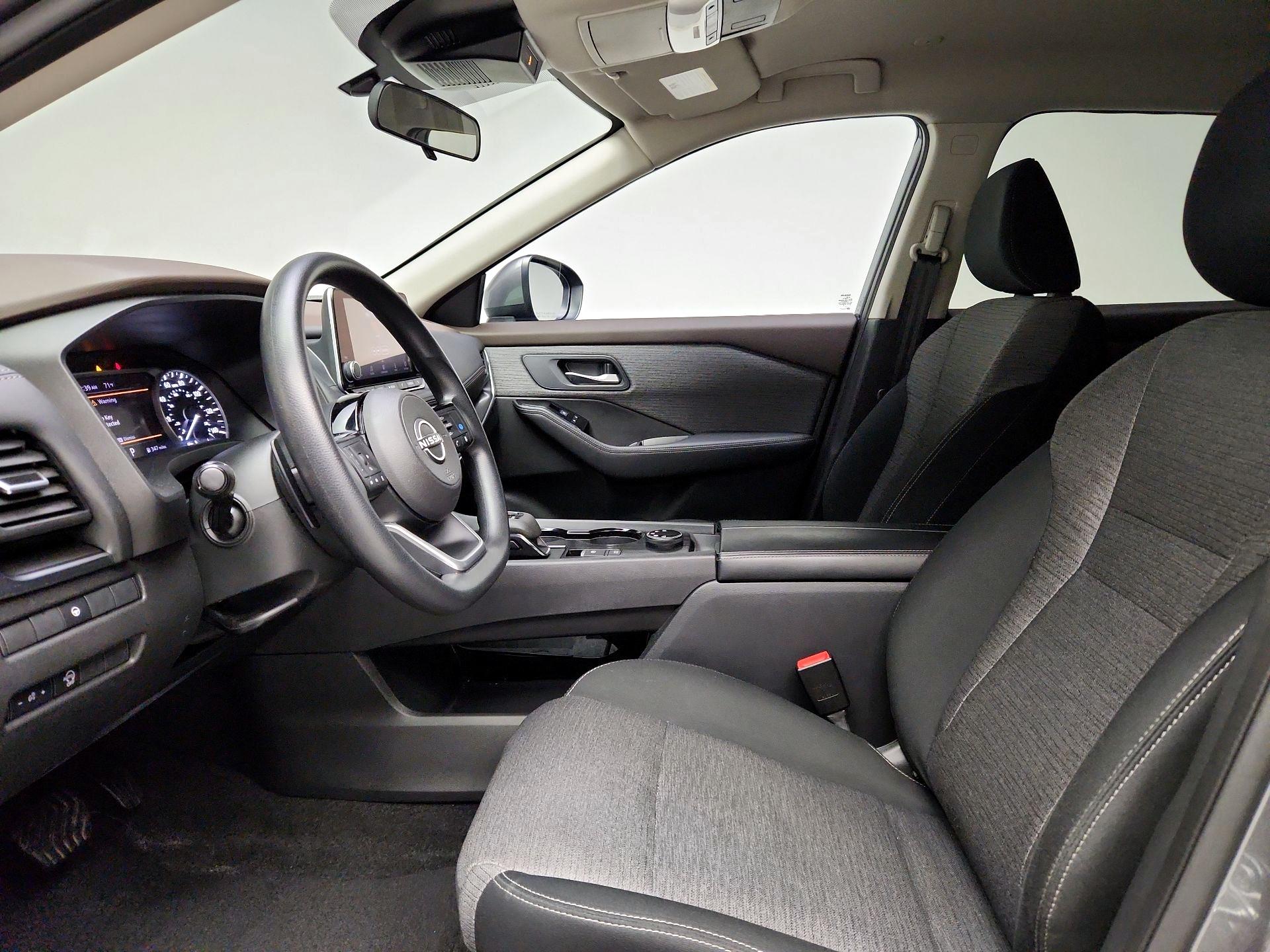 Thumbnail: 2023 Nissan Rogue - 9