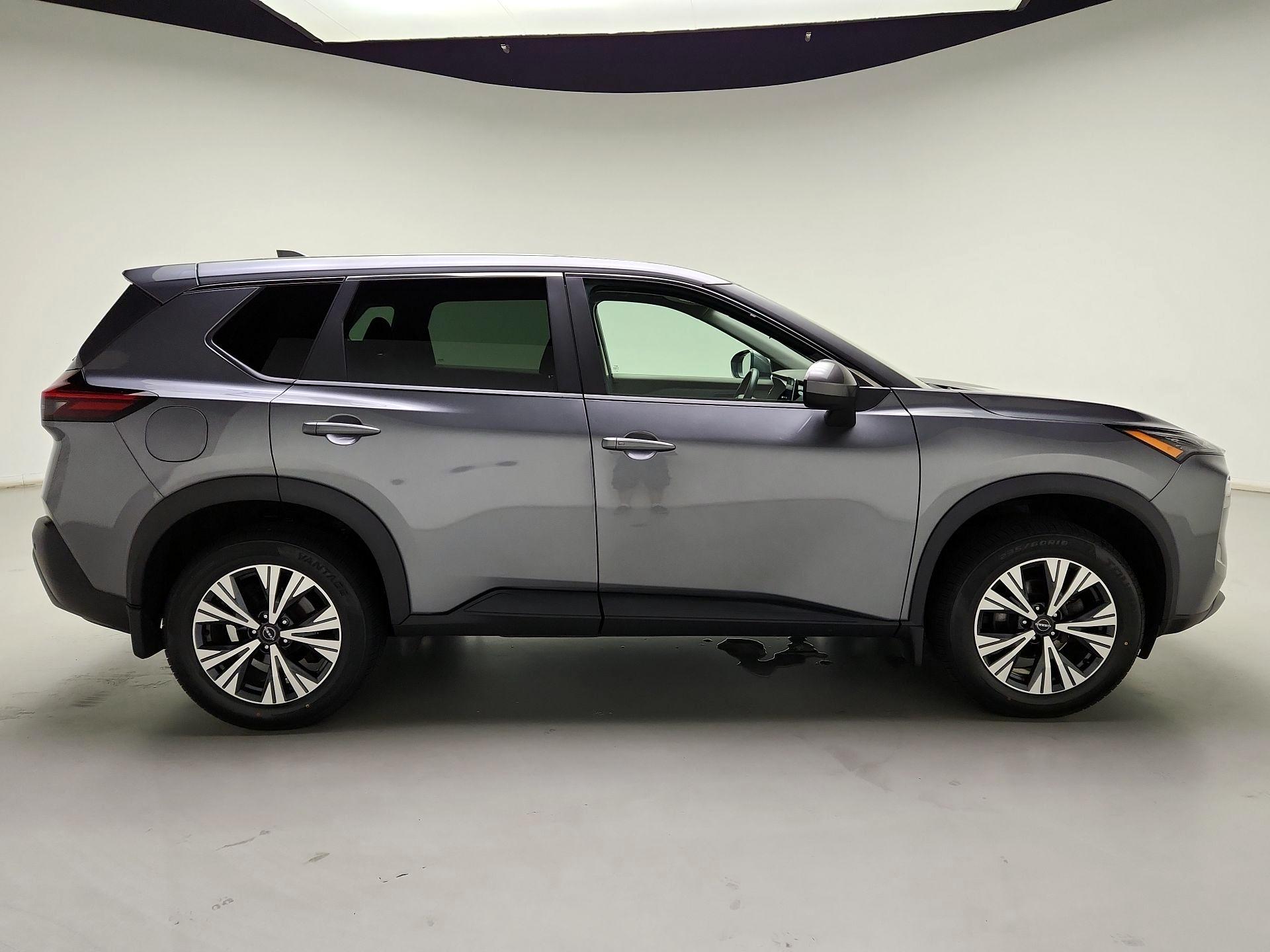 Thumbnail: 2023 Nissan Rogue - 4
