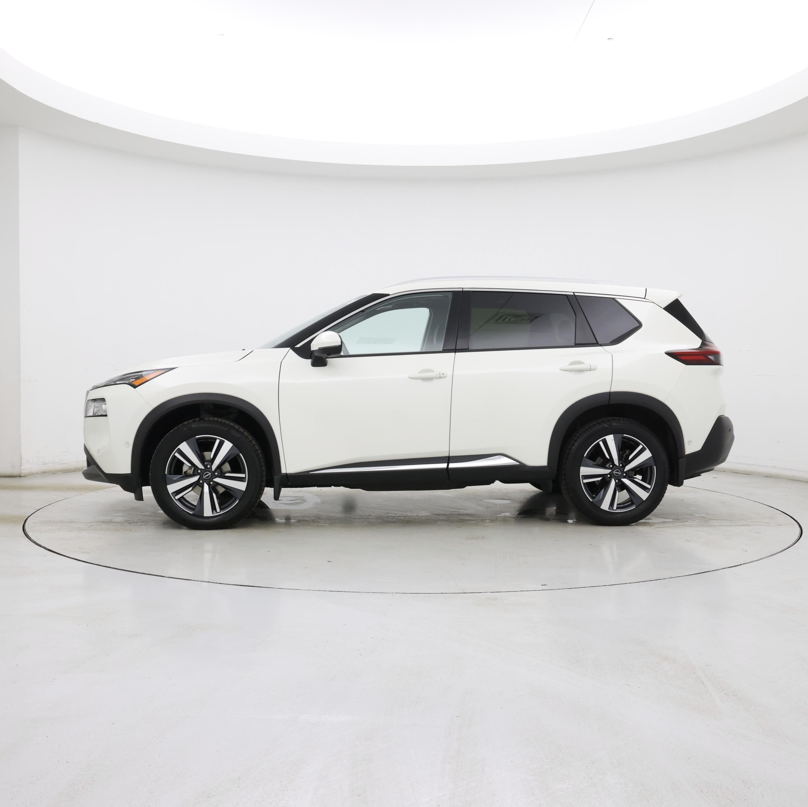 Thumbnail: 2023 Nissan Rogue - 3