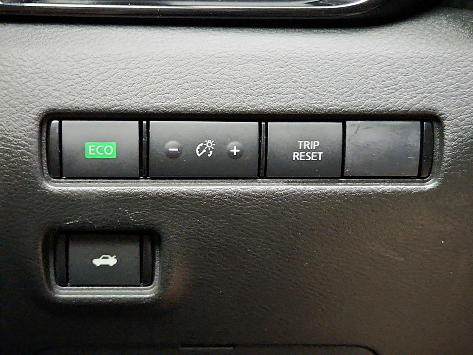 2024 Nissan Sentra SV - Photo 12