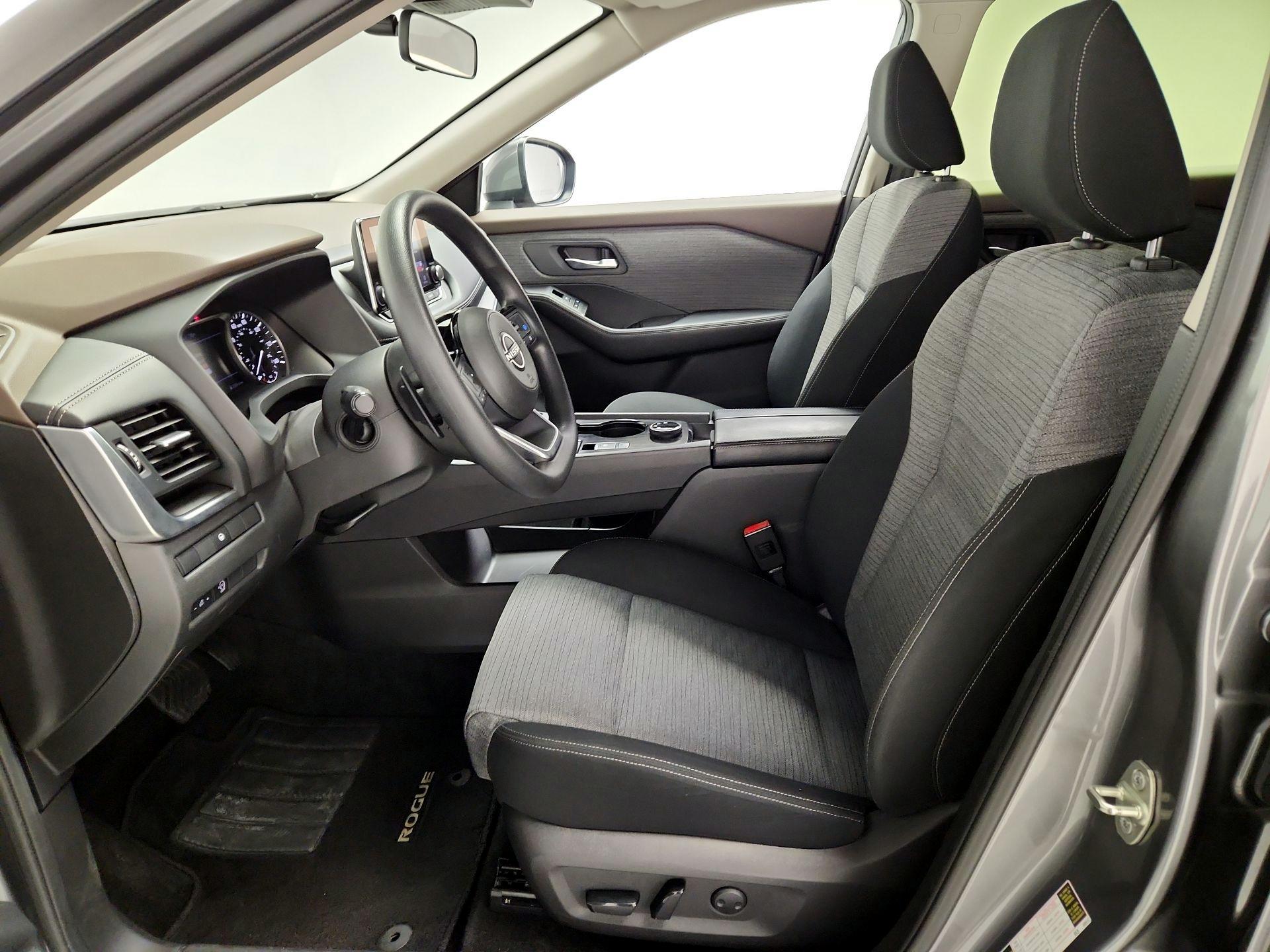 Thumbnail: 2023 Nissan Rogue - 11
