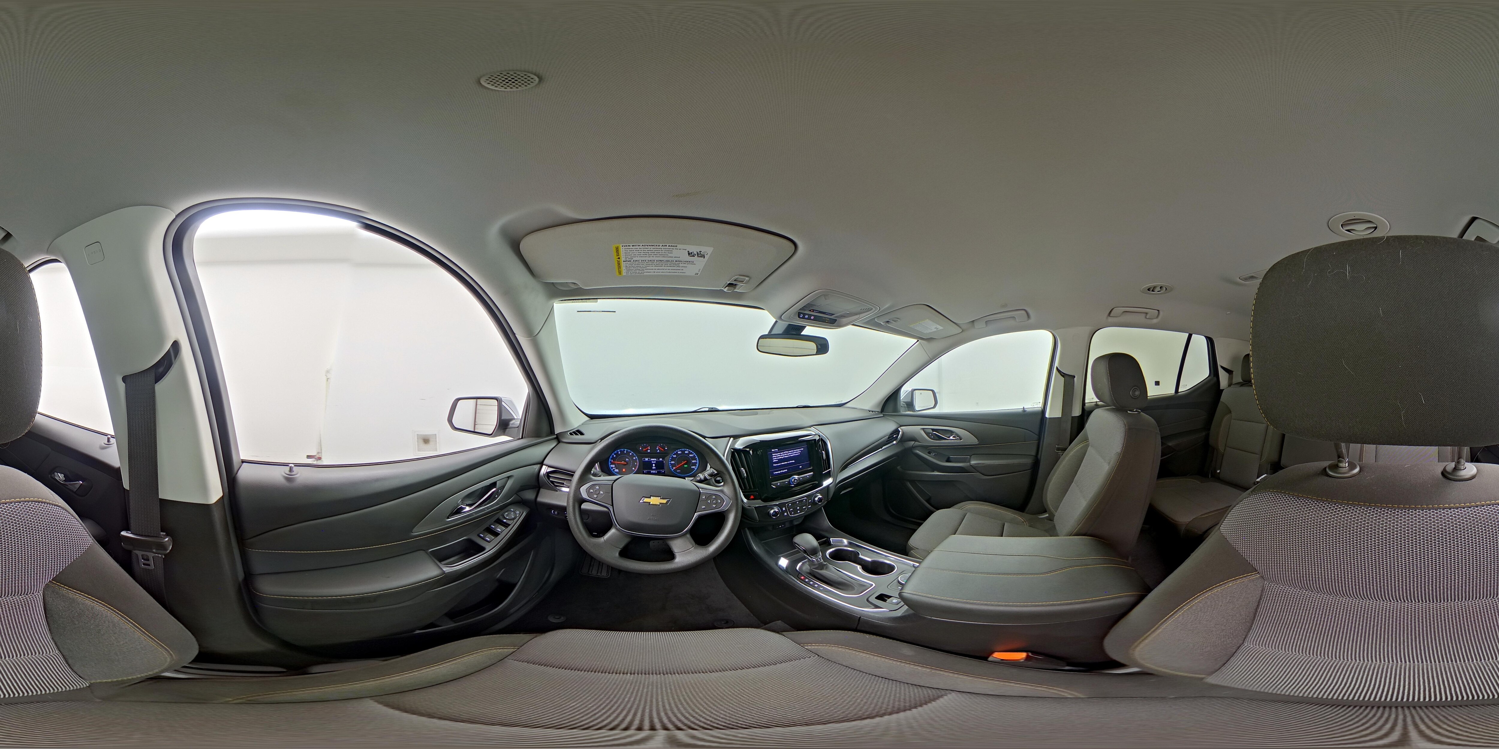2021 Chevrolet Traverse LS - Photo 26