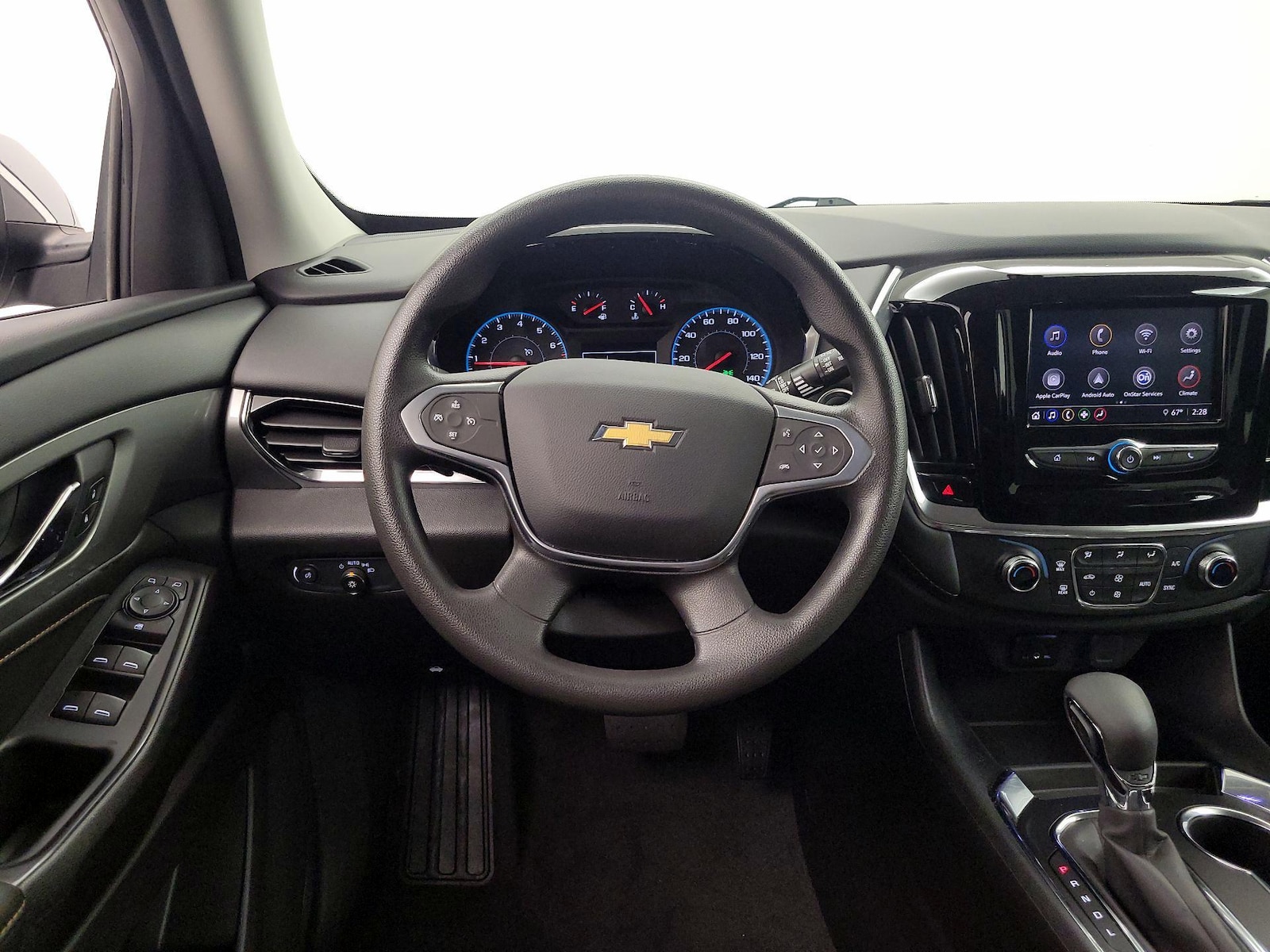 2021 Chevrolet Traverse LS - Photo 11
