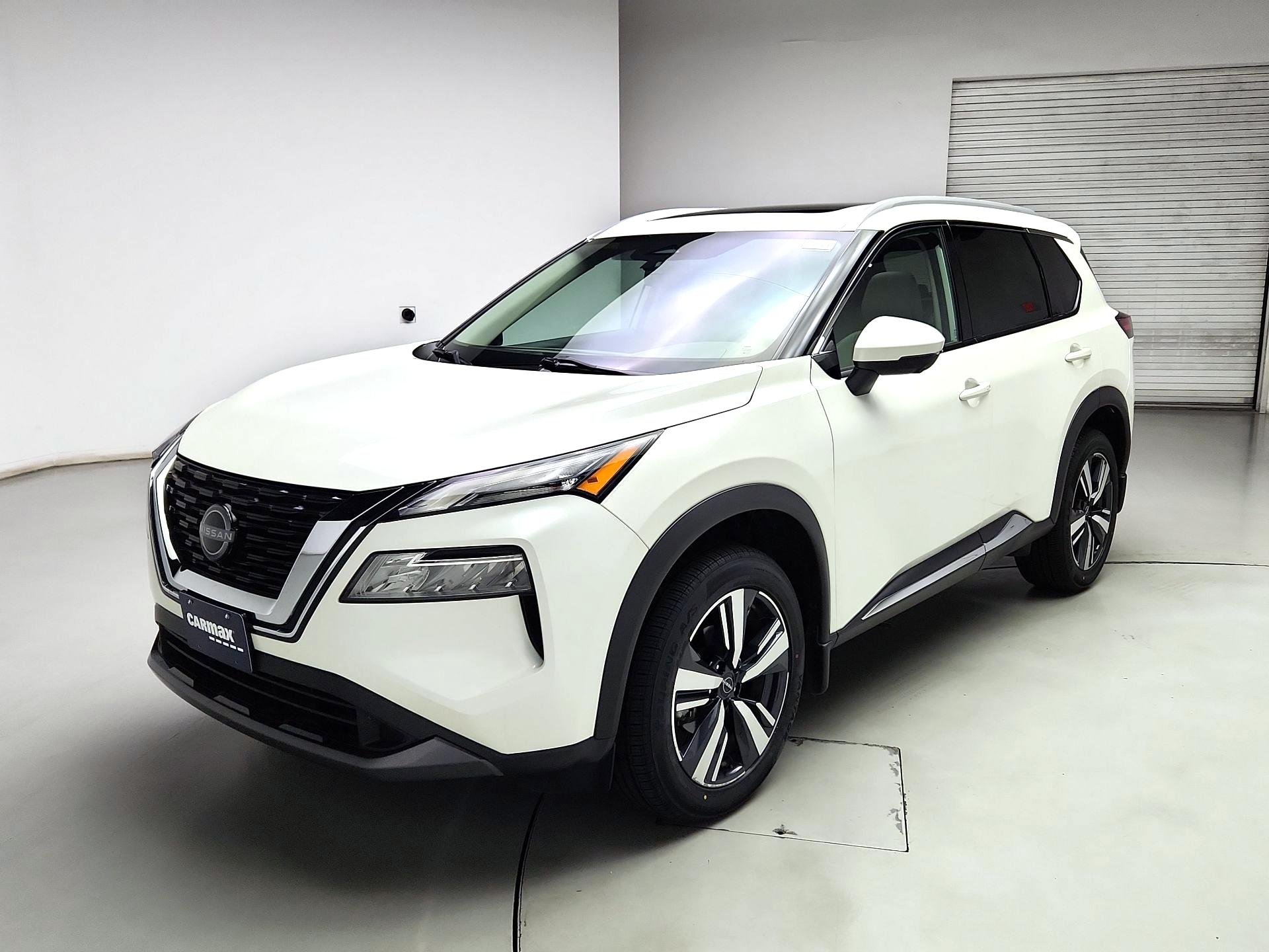 Thumbnail: 2023 Nissan Rogue - 3