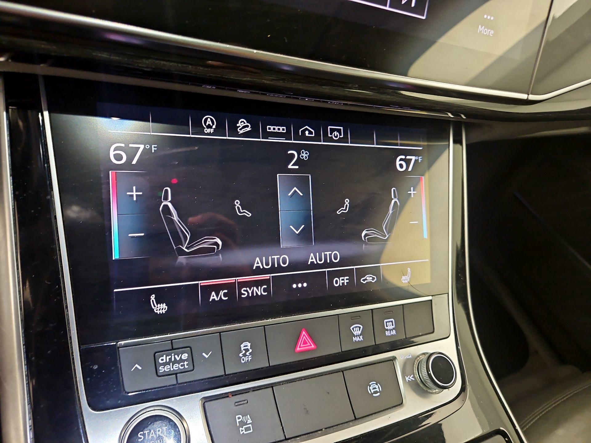 Thumbnail: 2021 Audi Q7 - 15