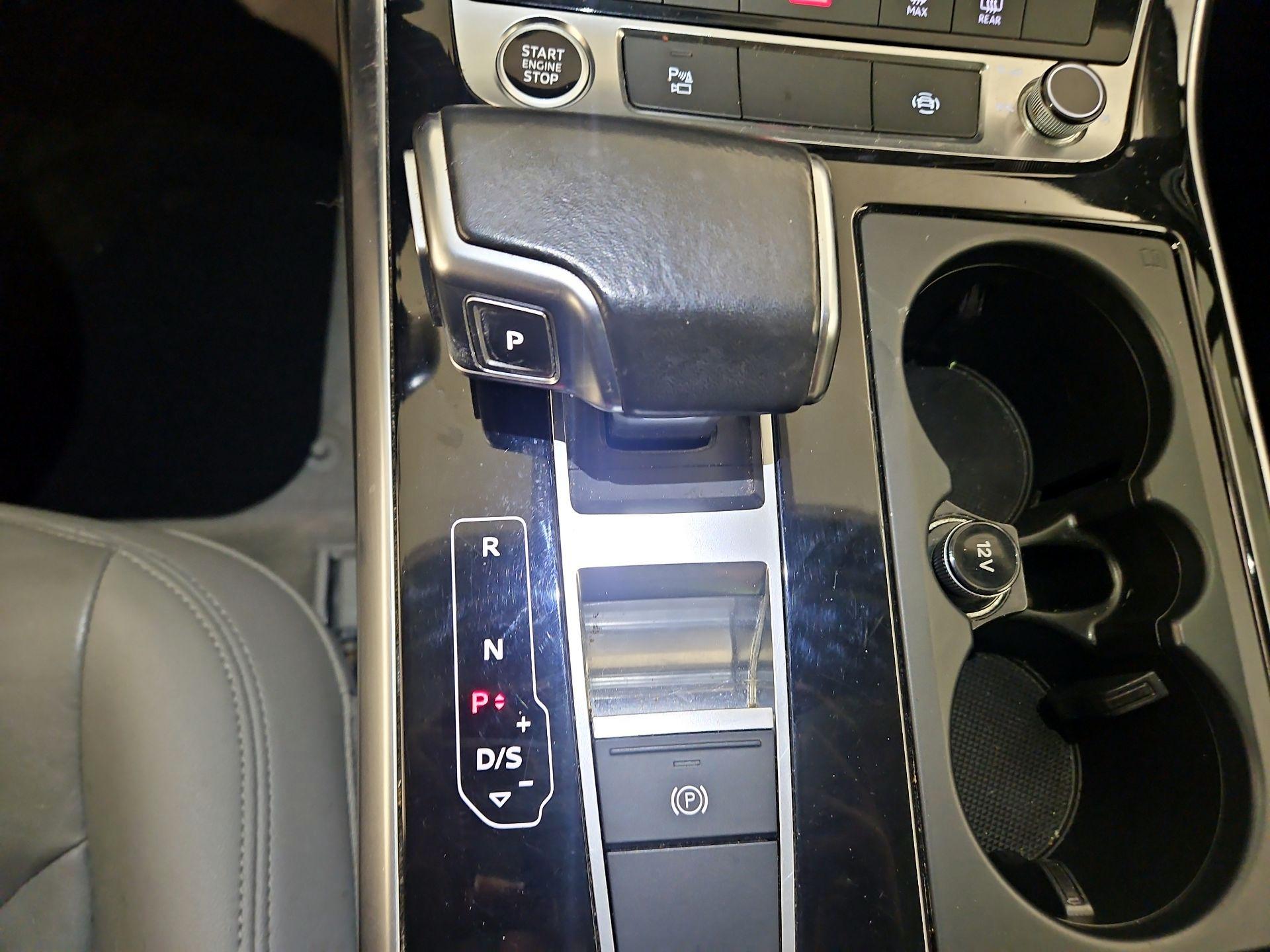 Thumbnail: 2021 Audi Q7 - 16