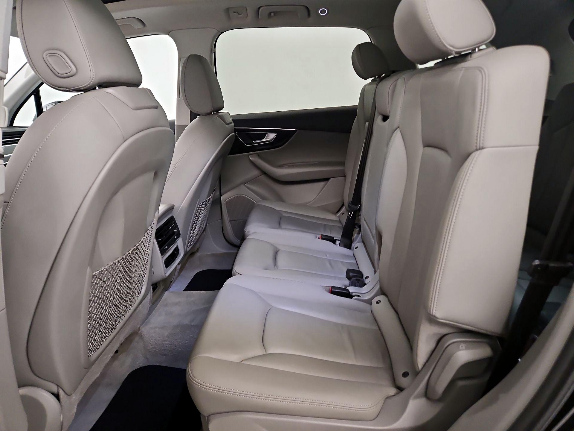 Thumbnail: 2021 Audi Q7 - 18