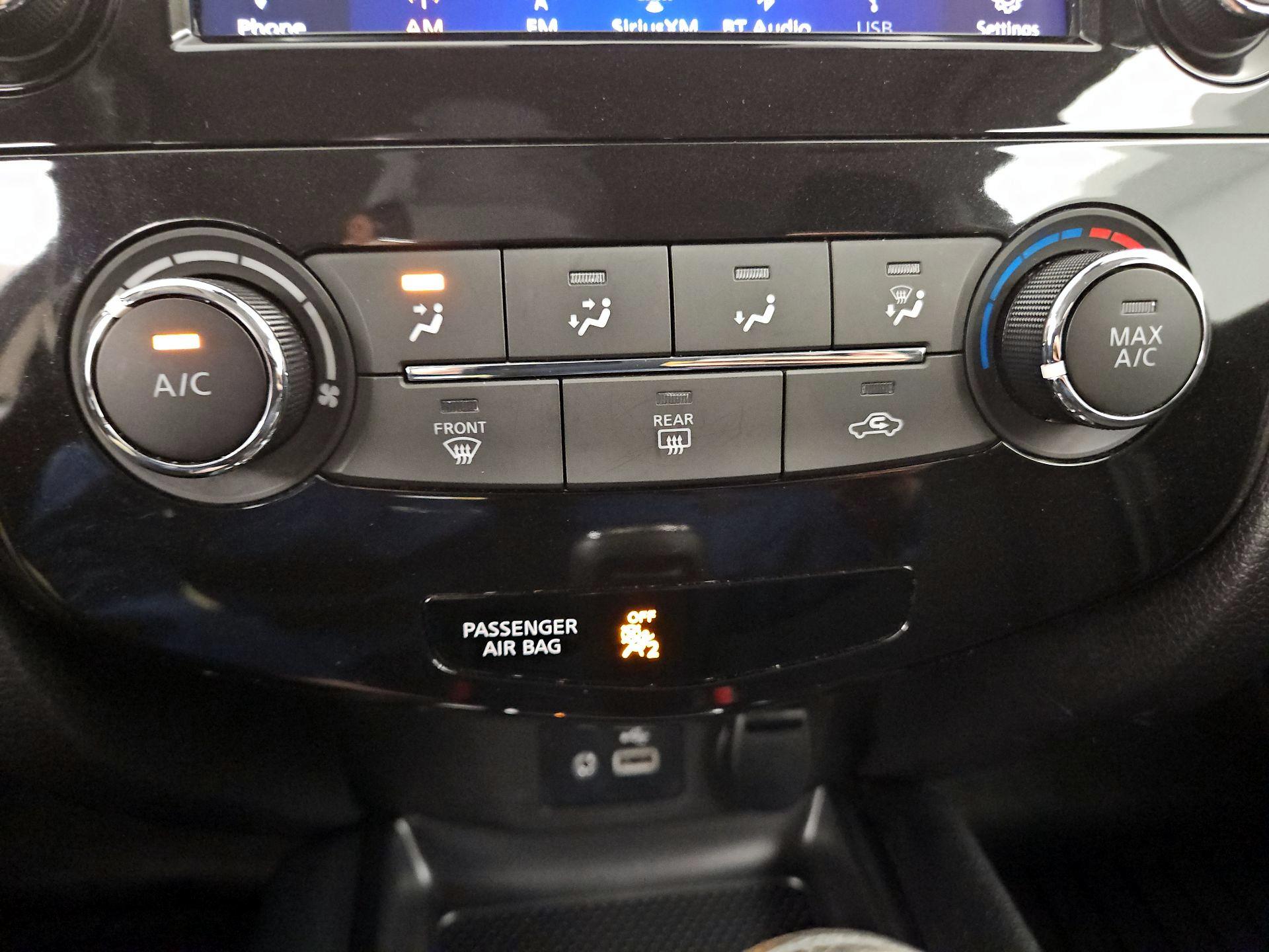 Thumbnail: 2020 Nissan Rogue Sport - 14