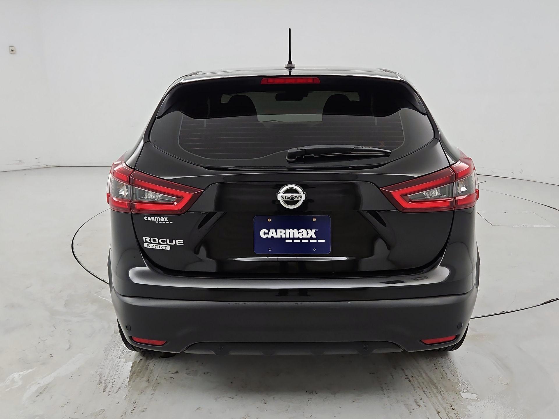 Thumbnail: 2020 Nissan Rogue Sport - 6