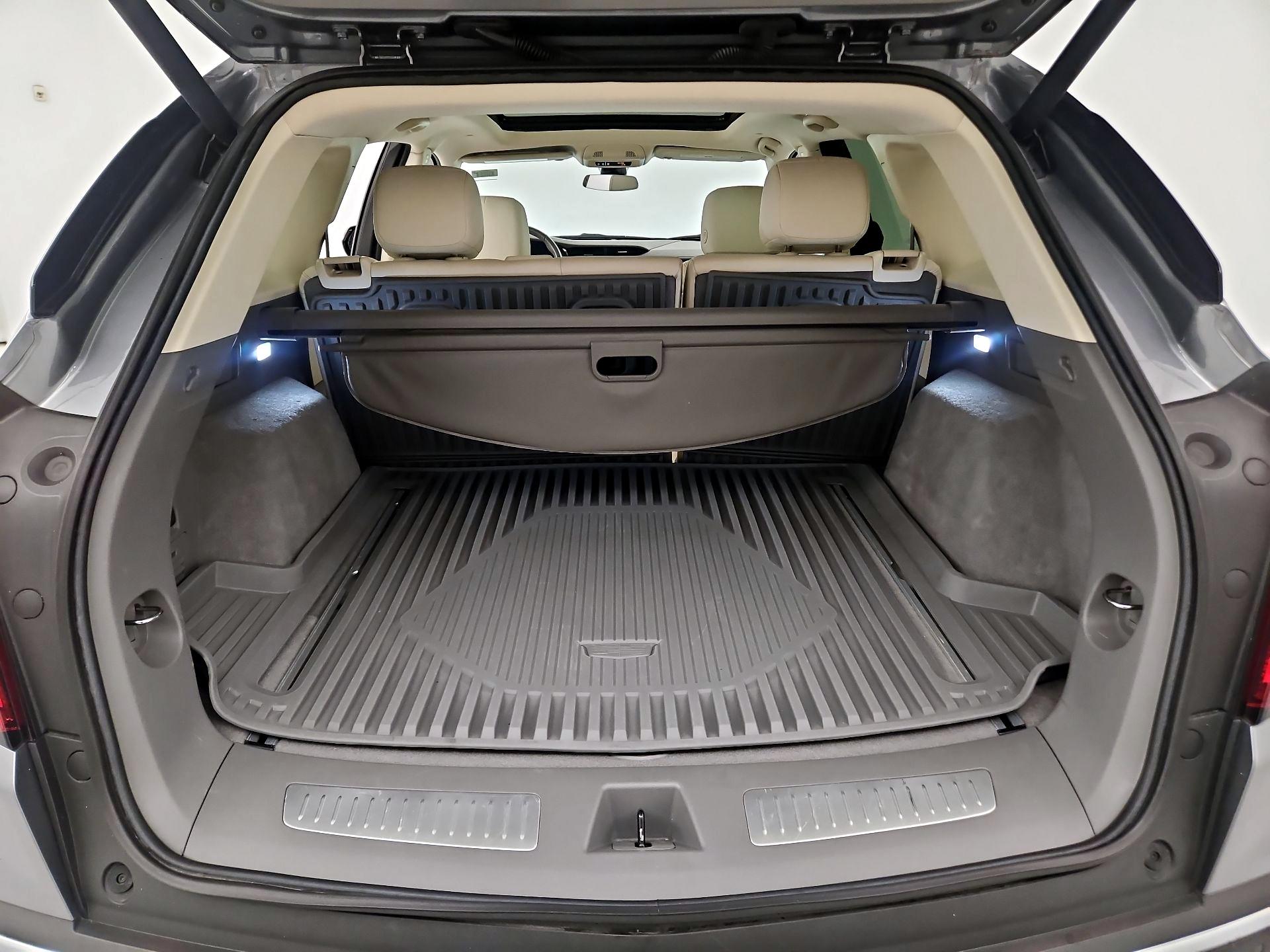 Thumbnail: 2021 Cadillac XT5 - 19