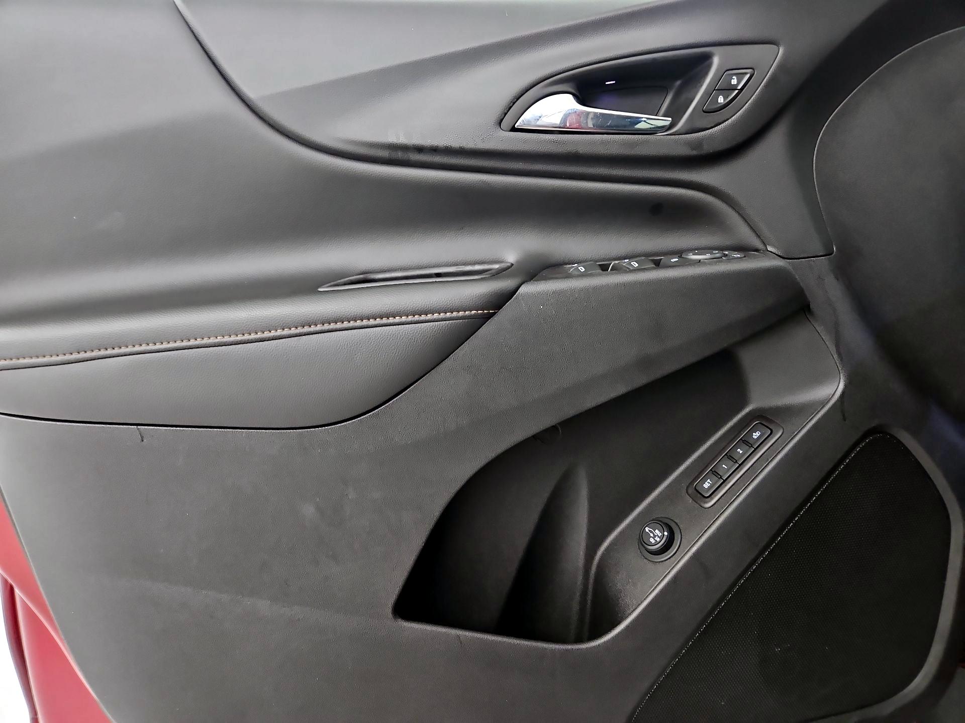 Thumbnail: 2019 Chevrolet Equinox - 10