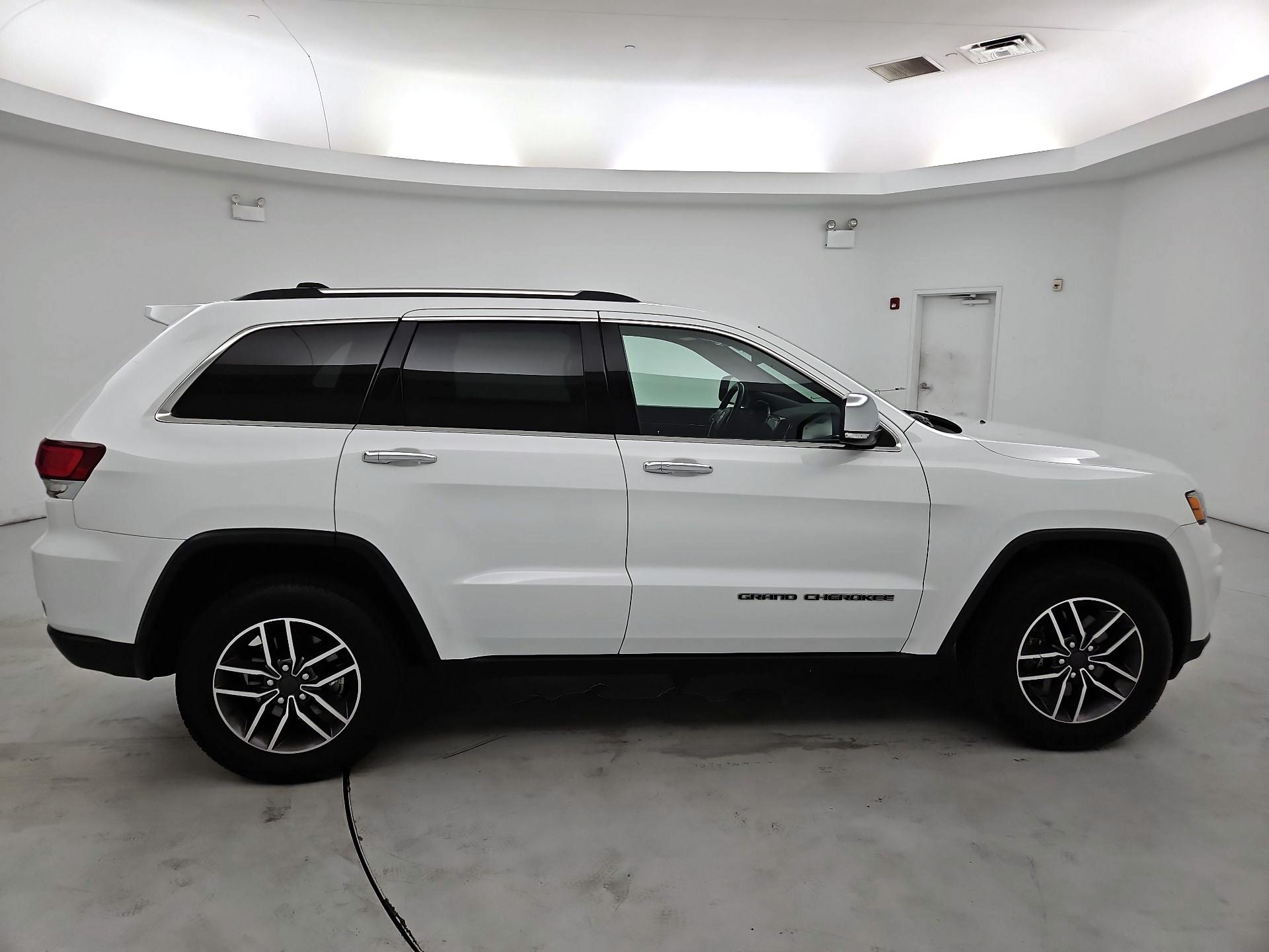 Thumbnail: 2021 Jeep Grand Cherokee - 4