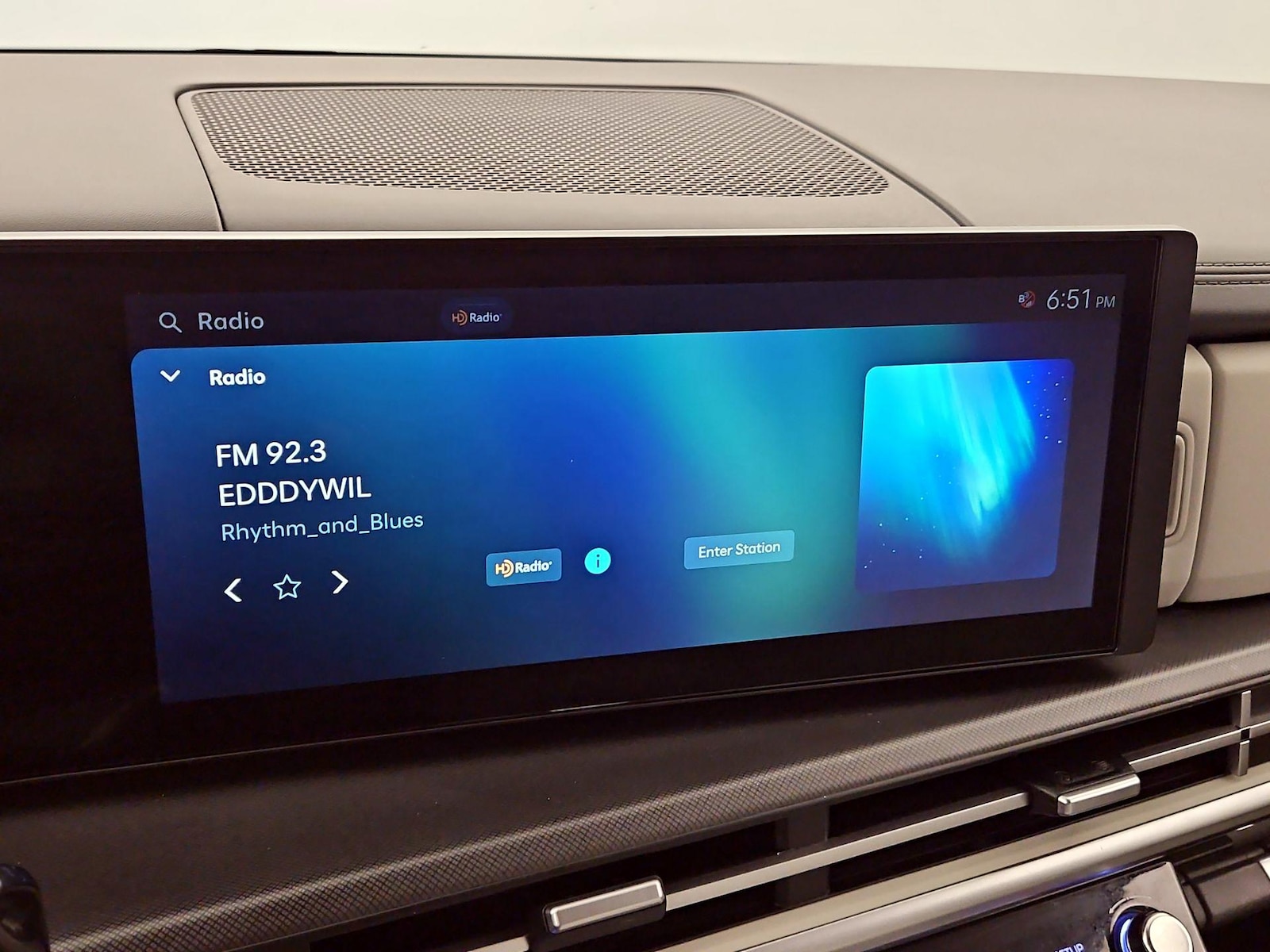 2025 Hyundai Santa Fe SEL - Photo 14