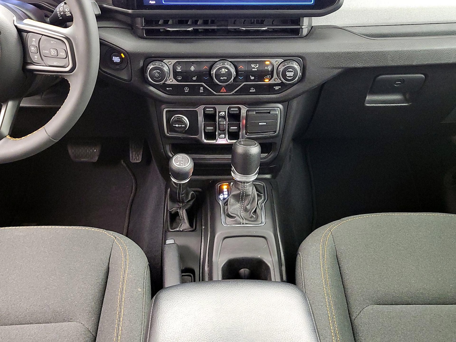 2024 Jeep Wrangler 4-Door Sport S - Photo 18