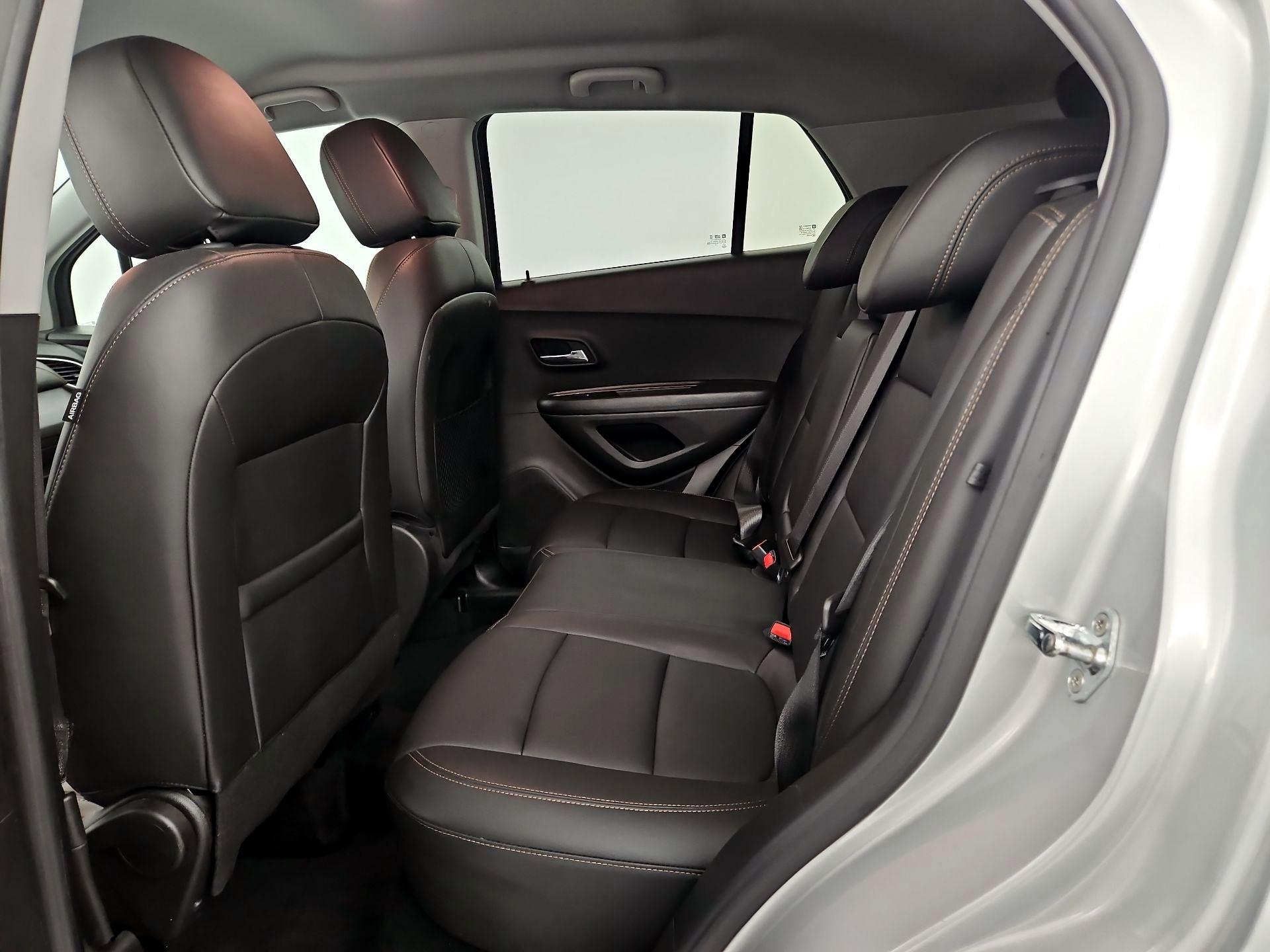 Thumbnail: 2021 Chevrolet Trax - 17