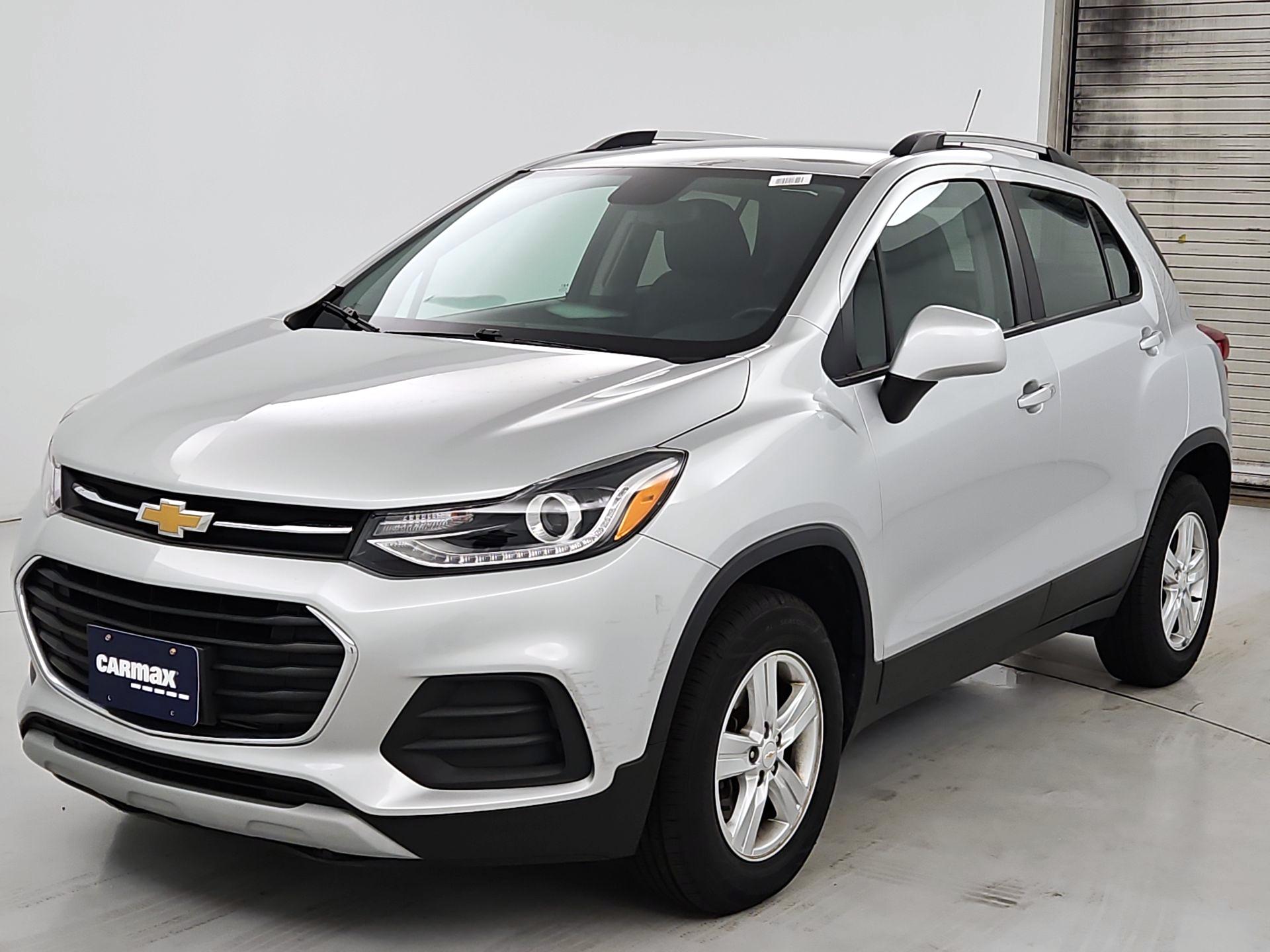 Thumbnail: 2021 Chevrolet Trax - 3