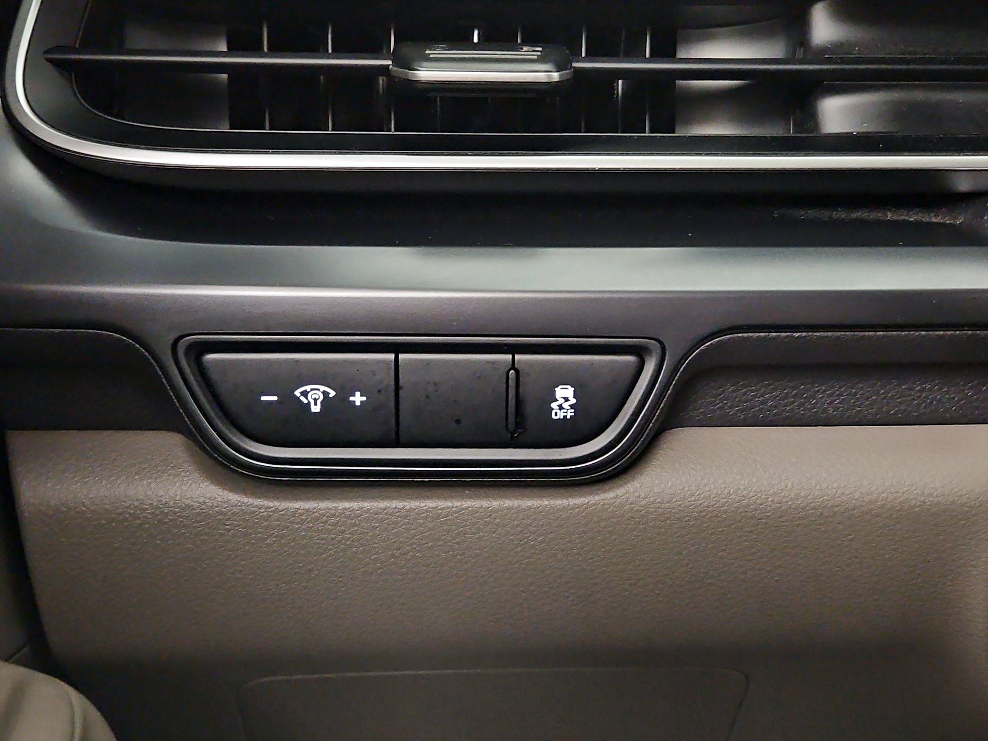 Thumbnail: 2025 Kia Carnival - 11
