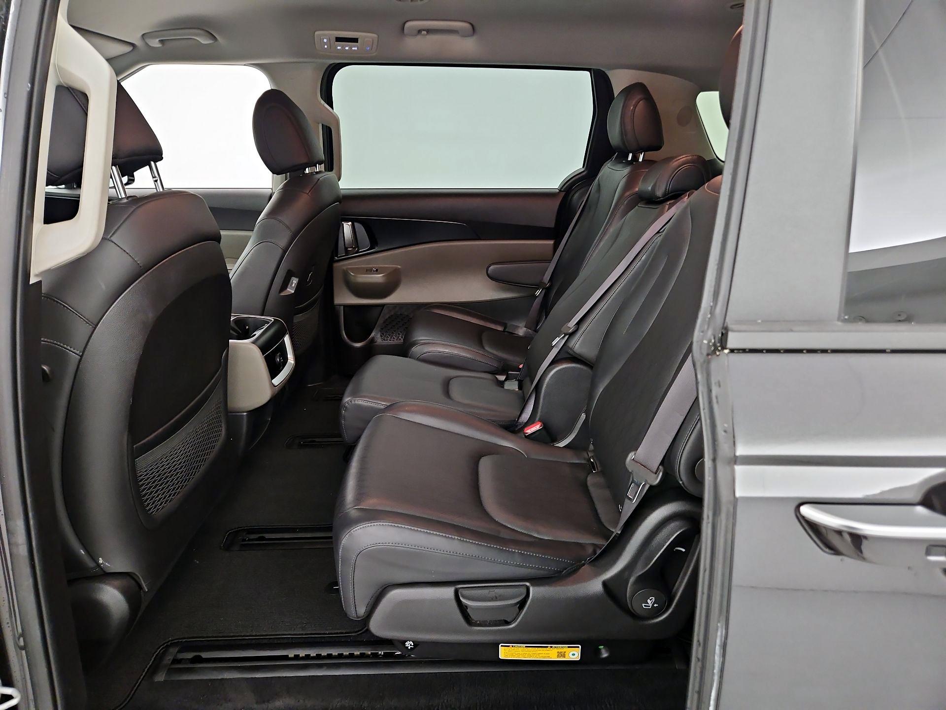 Thumbnail: 2025 Kia Carnival - 18