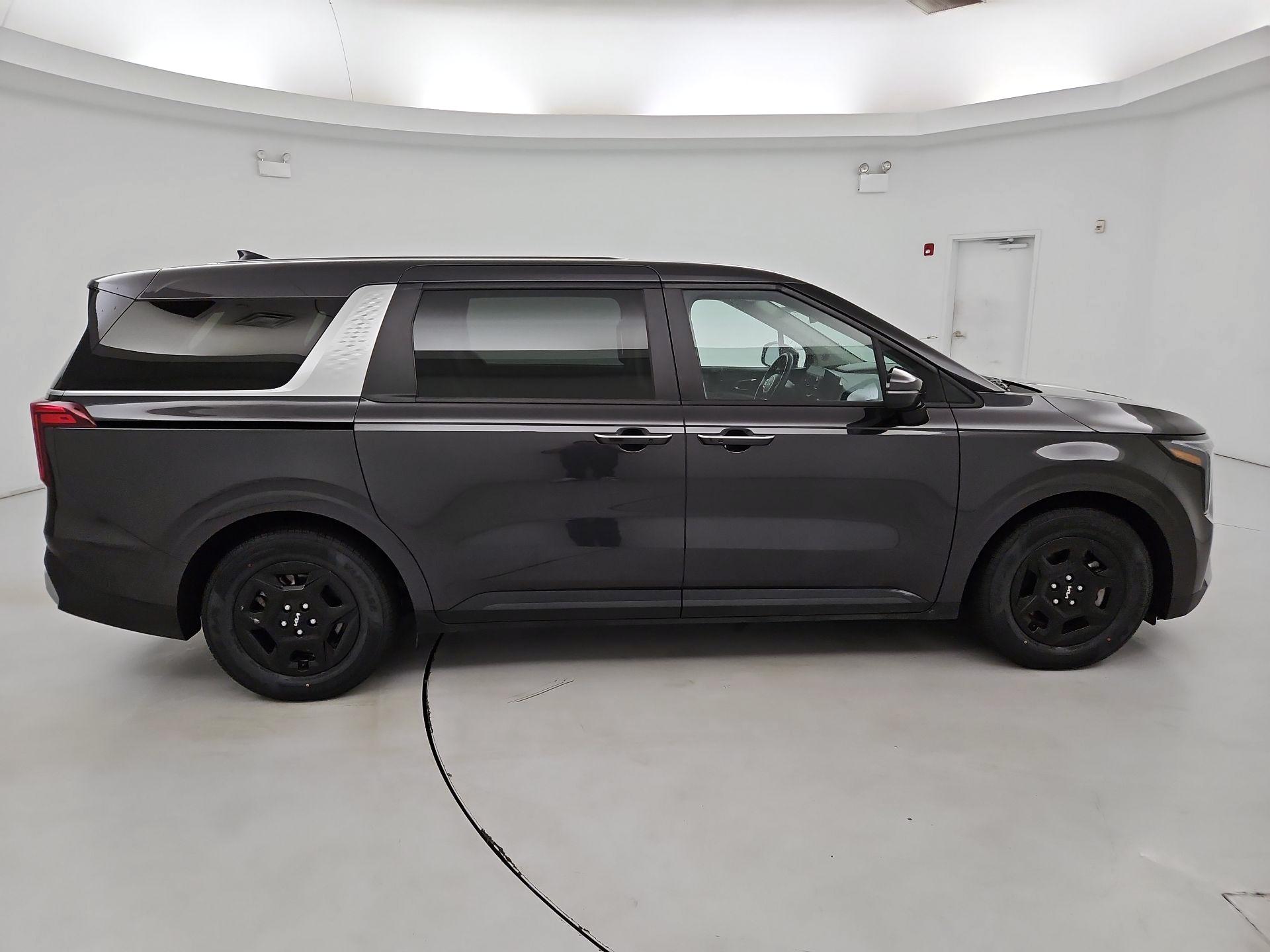Thumbnail: 2025 Kia Carnival - 4