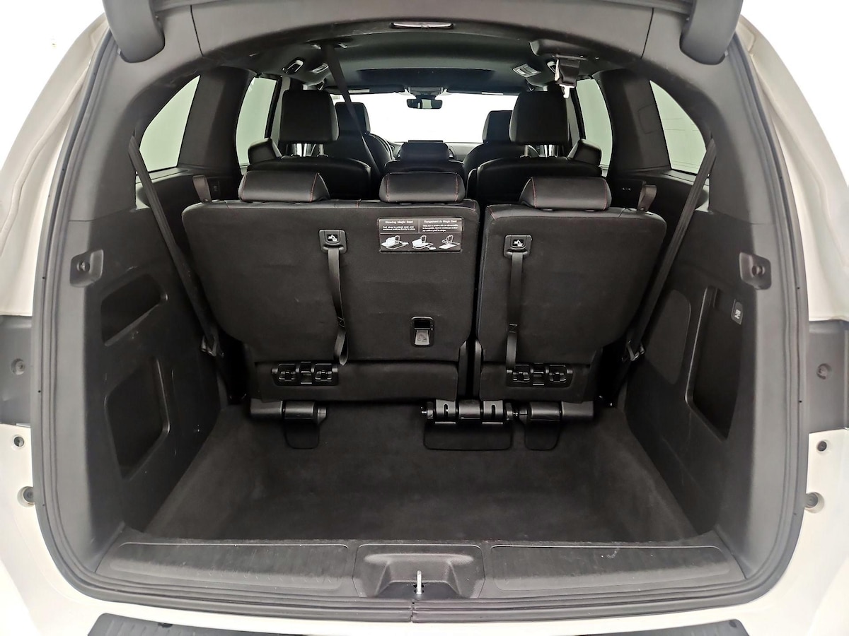 Trunk/Cargo (Seats Up)