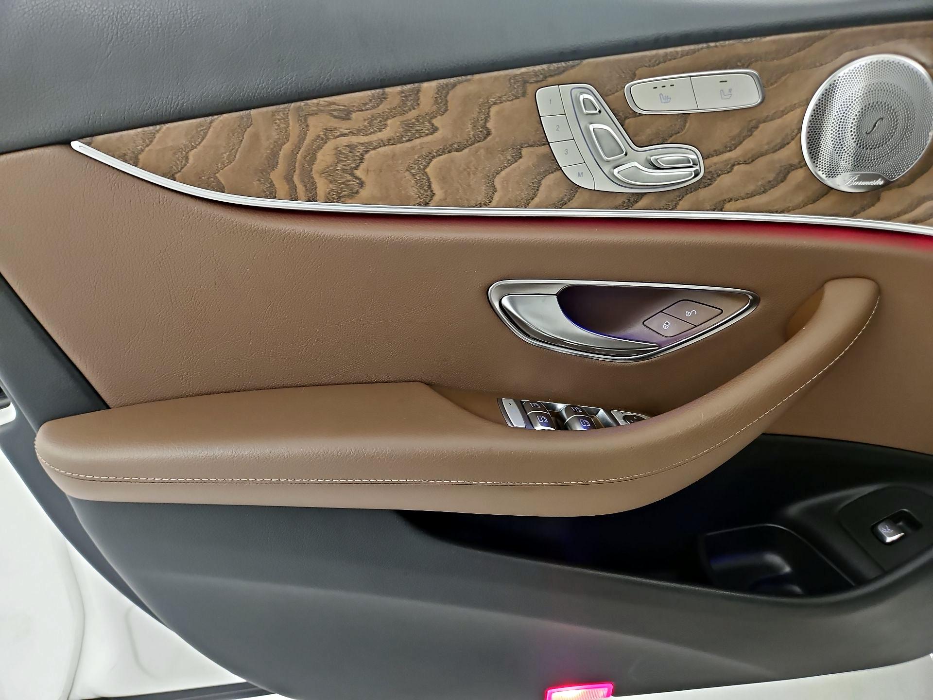 Thumbnail: 2018 Mercedes-Benz E-Class - 10