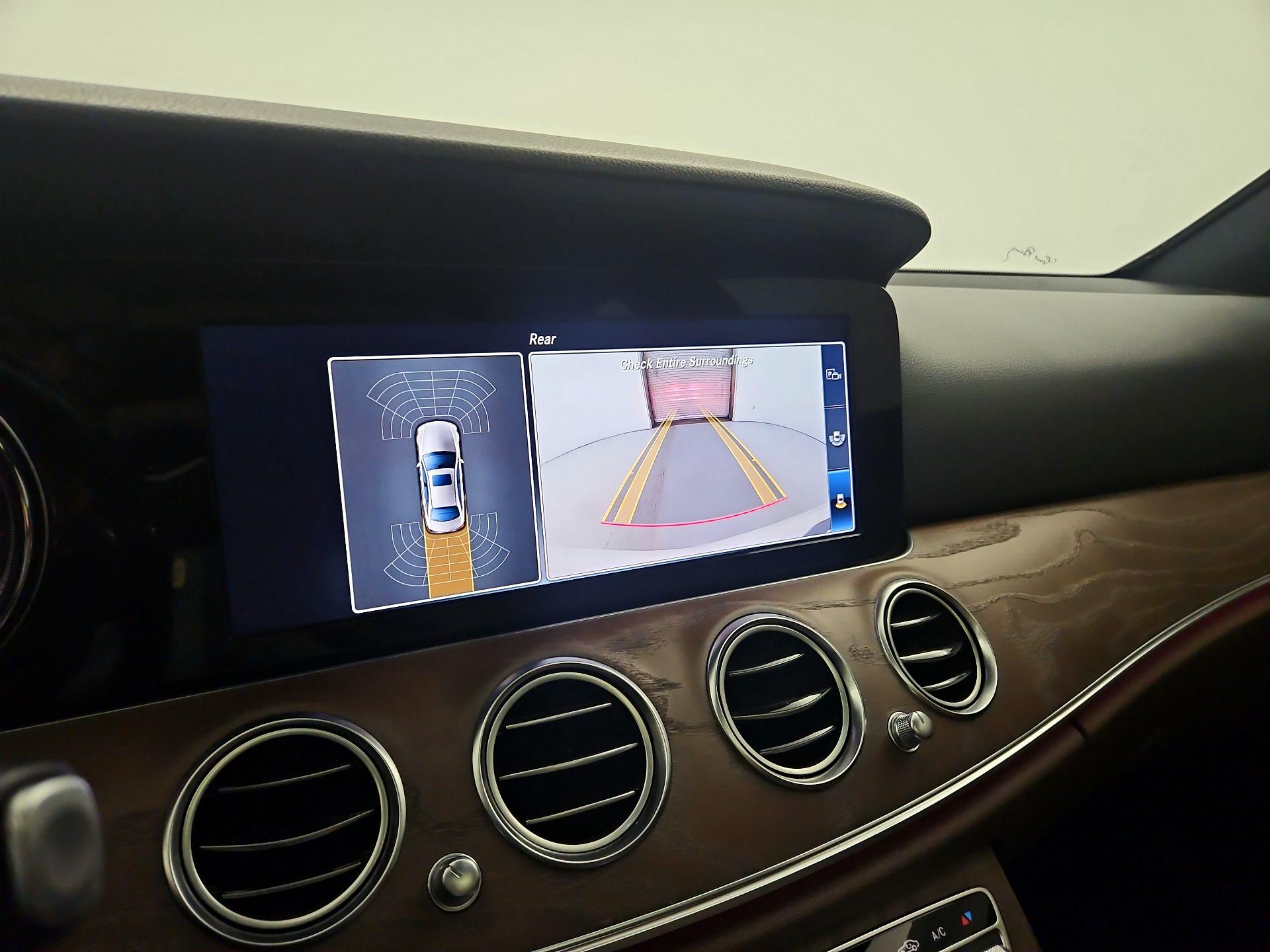Thumbnail: 2018 Mercedes-Benz E-Class - 13