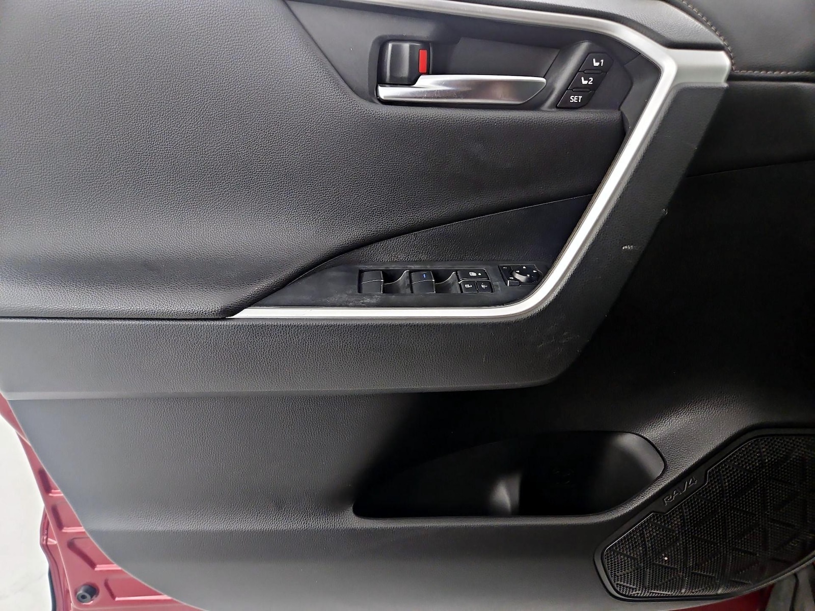 2019 Toyota RAV4 Limited - Photo 13