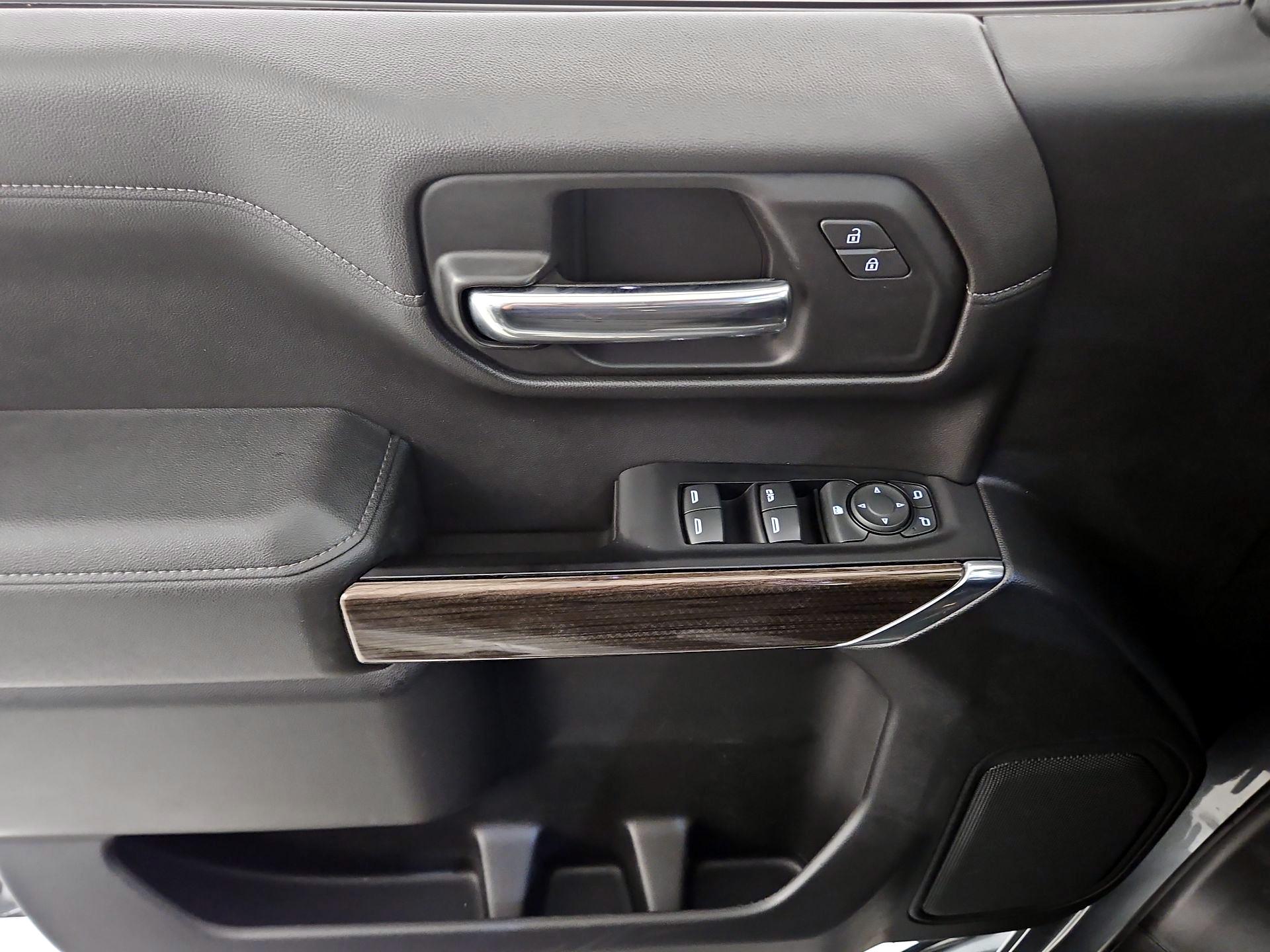 Thumbnail: 2019 Chevrolet Silverado 1500 - 10