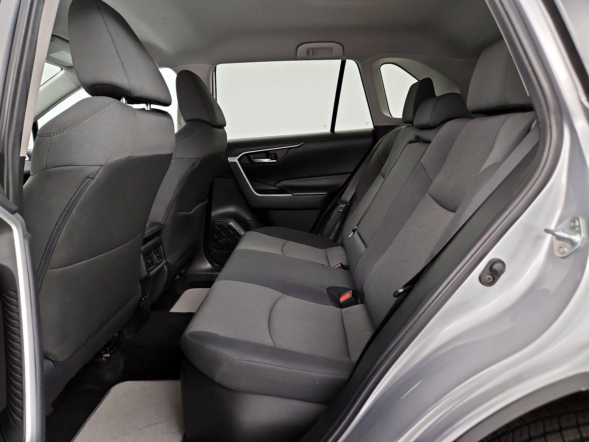 Thumbnail: 2025 Toyota RAV4 - 17