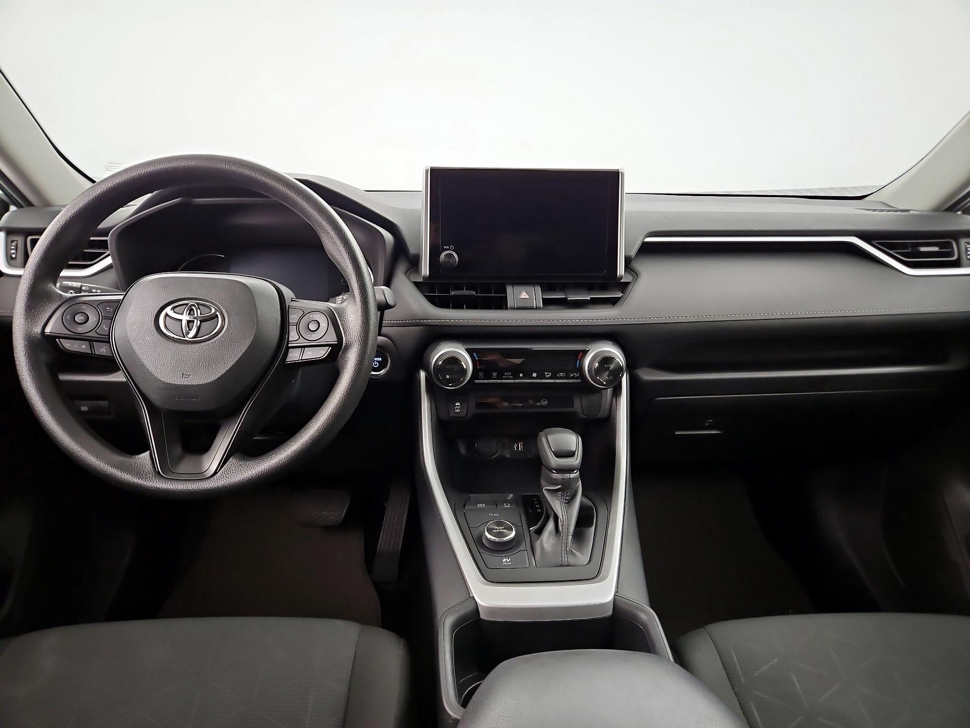 Thumbnail: 2025 Toyota RAV4 - 8