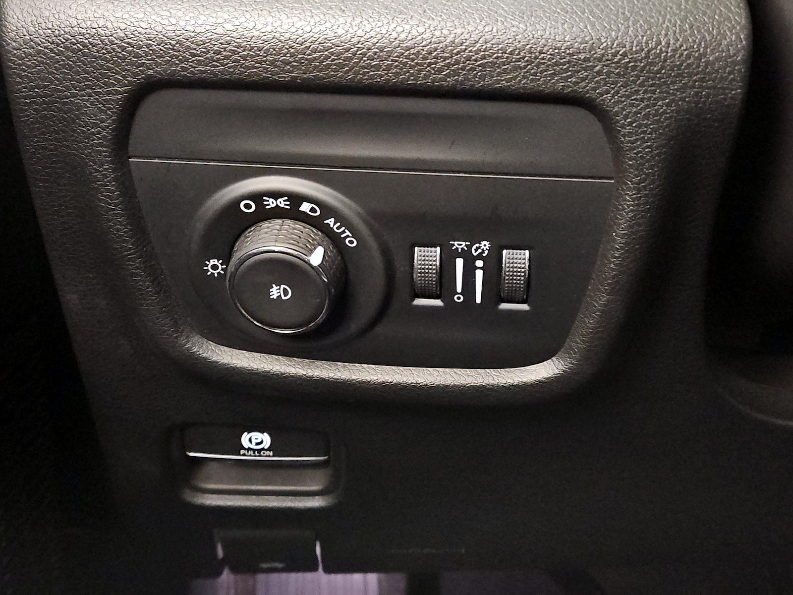 2023 Jeep Grand Cherokee Limited - Photo 12