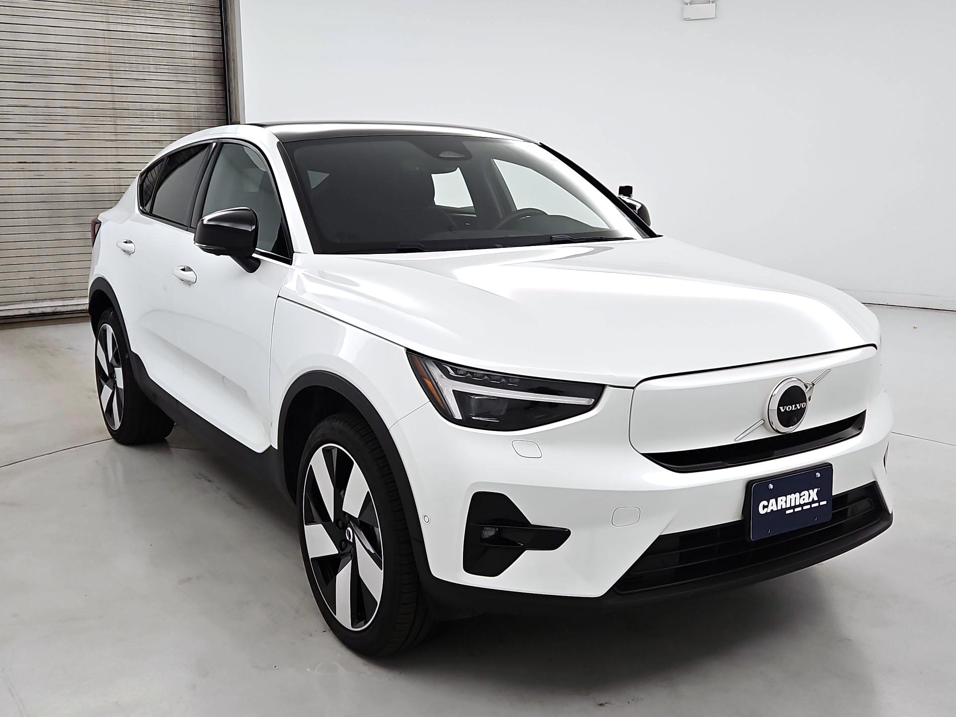 Thumbnail: 2023 Volvo C40 - 1